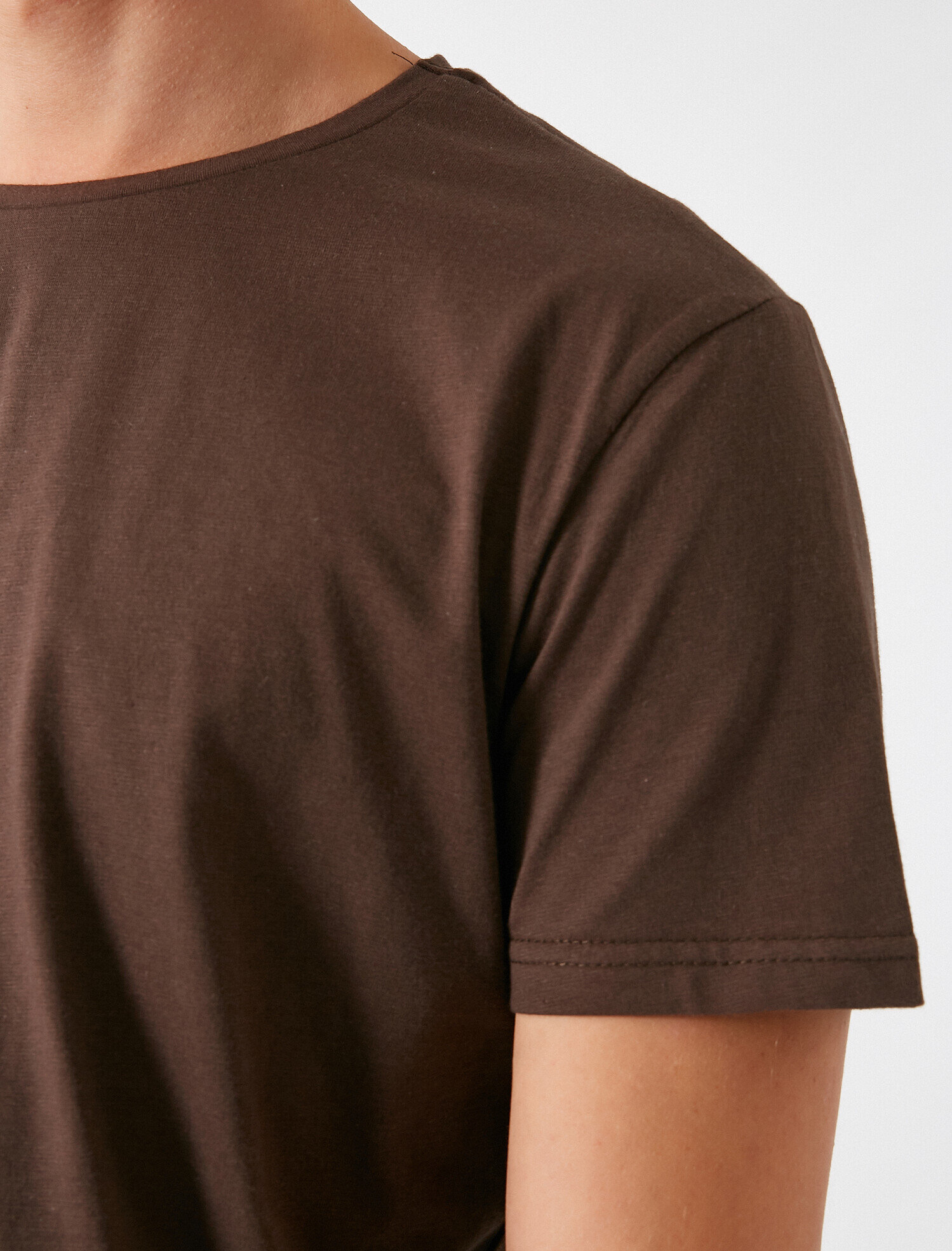   Pamuklu Bisiklet Yaka Kısa Kollu Tişört