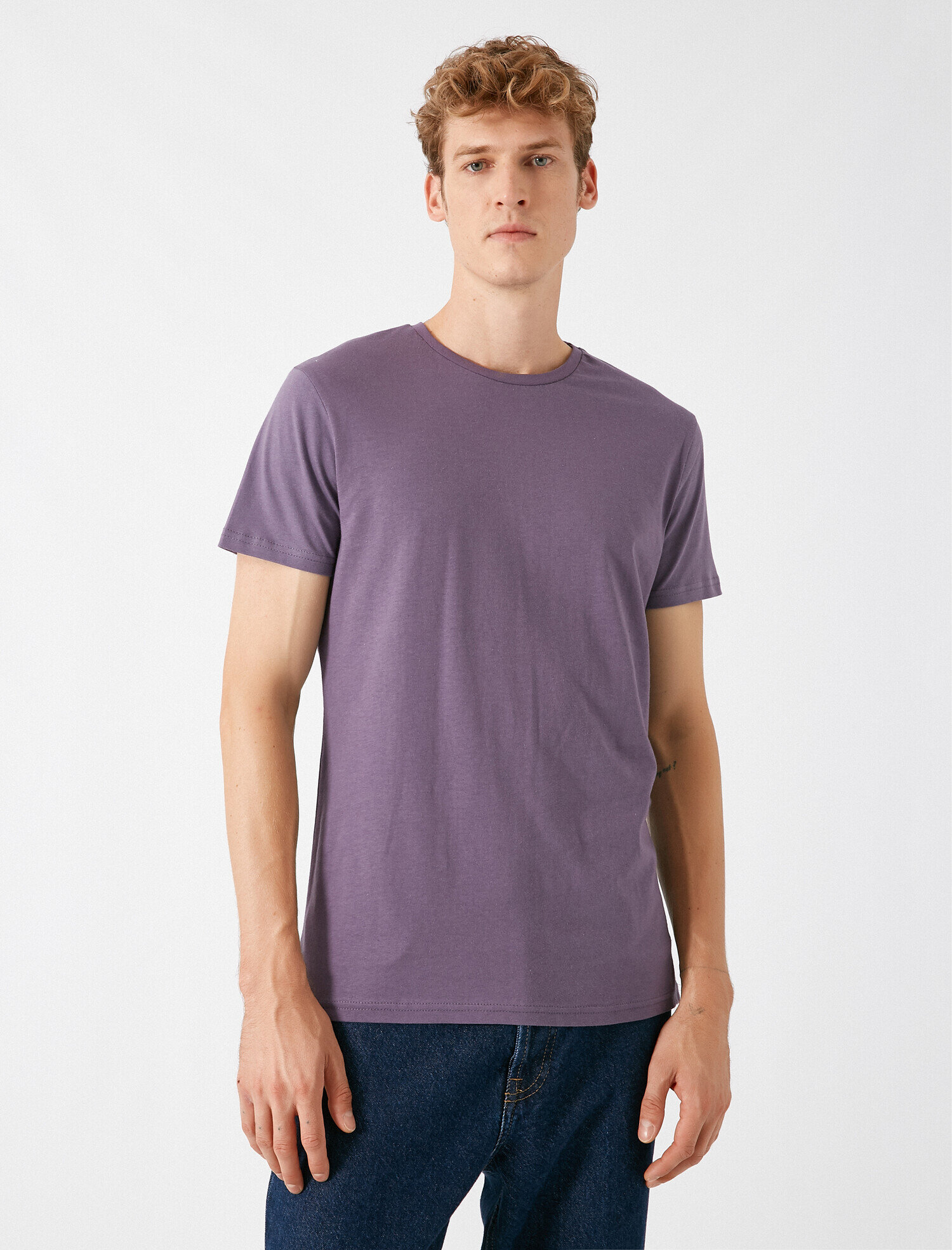   Pamuklu Bisiklet Yaka Kısa Kollu Tişört