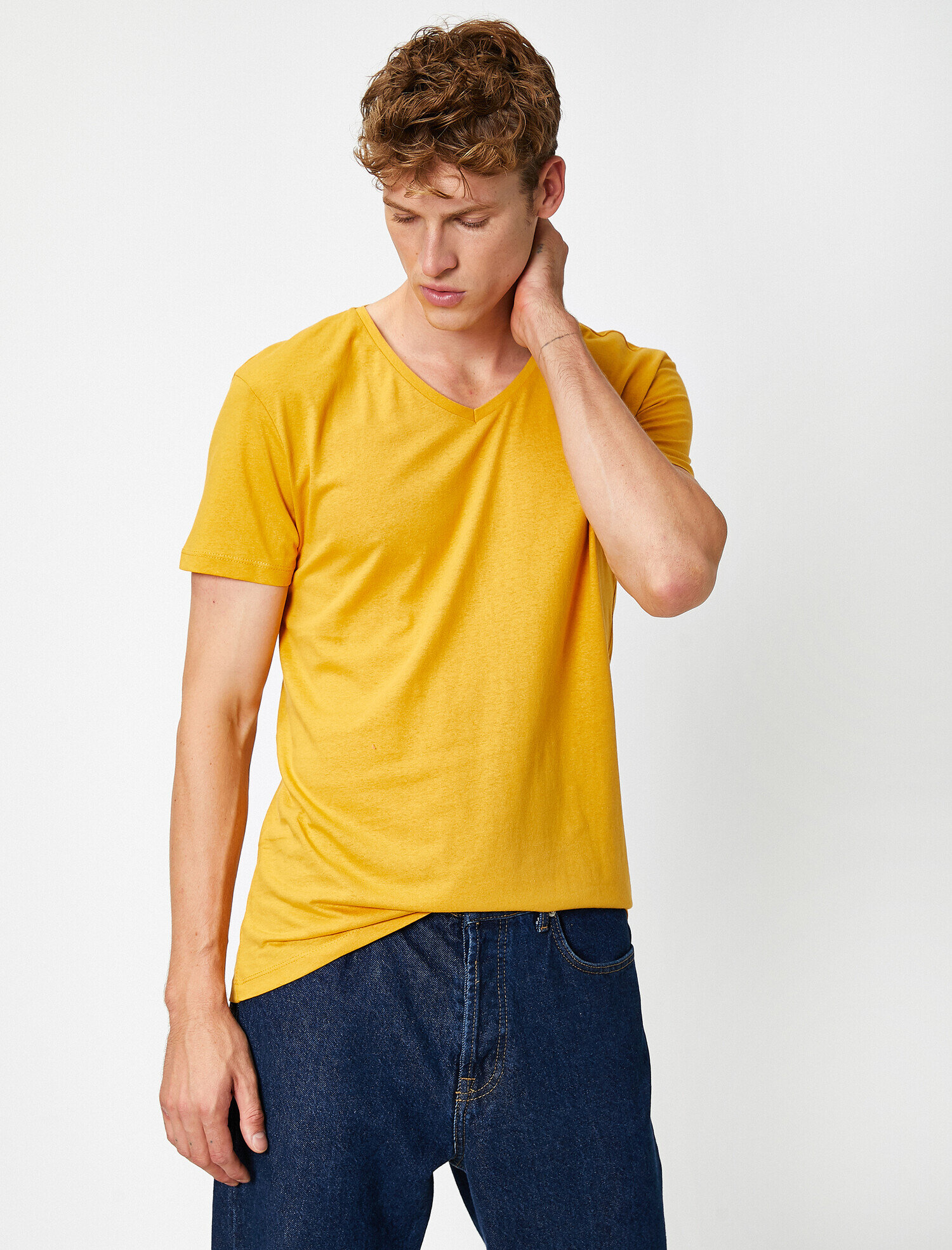   Kısa Kollu V Yaka Basic Tişört