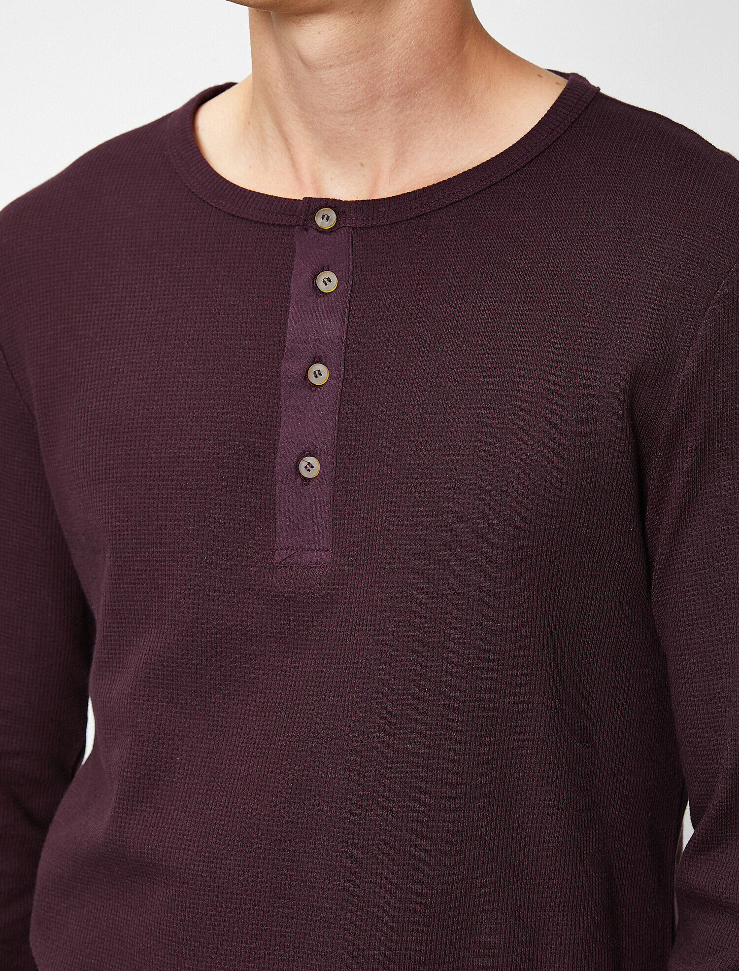   Pamuklu Düğmeli Yaka Uzun Kollu Slim Tişört