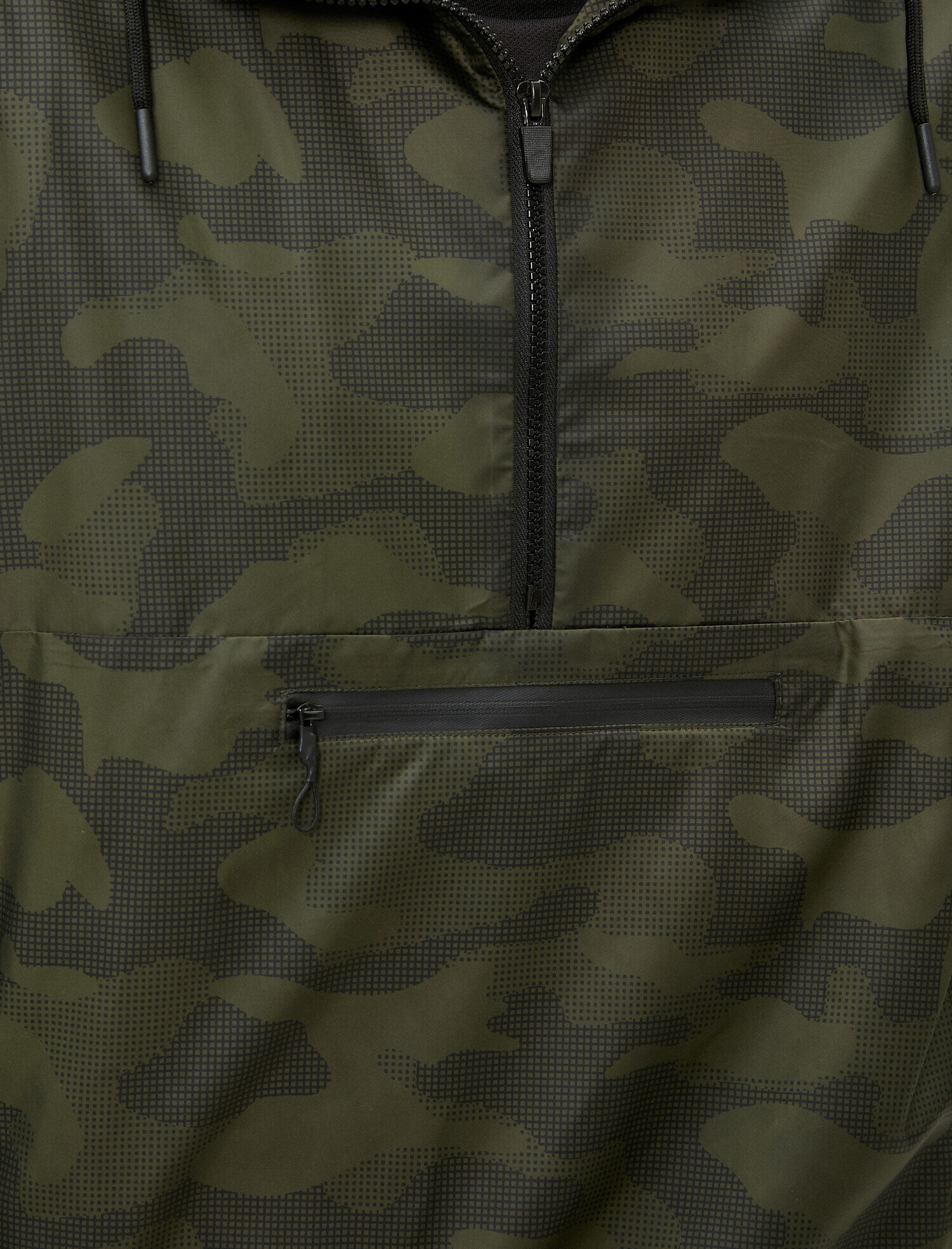   Kamuflaj Desenli Kapüşonlu Fermuarlı Mont