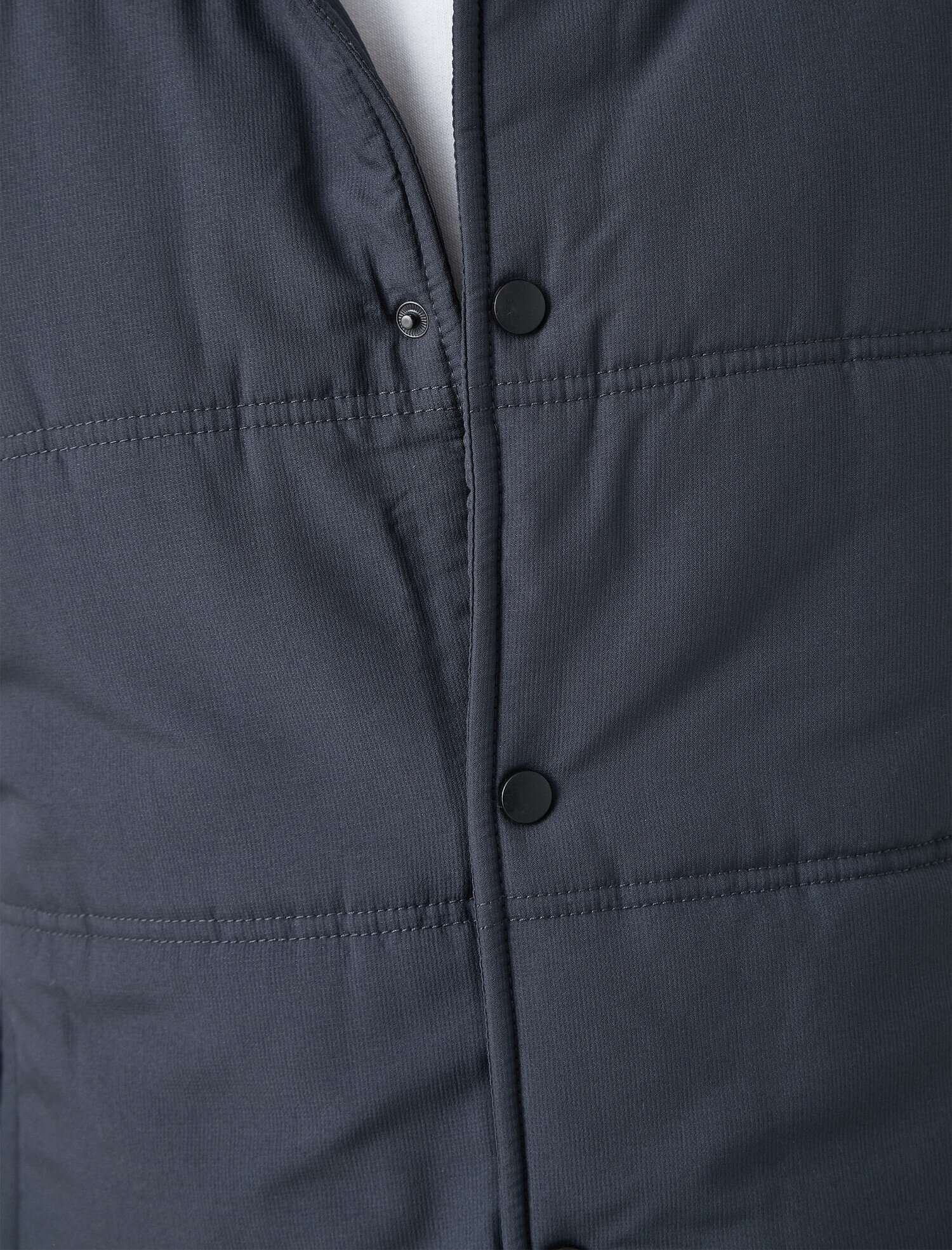   Dik Yaka Düğmeli Cepli Kalın Yelek