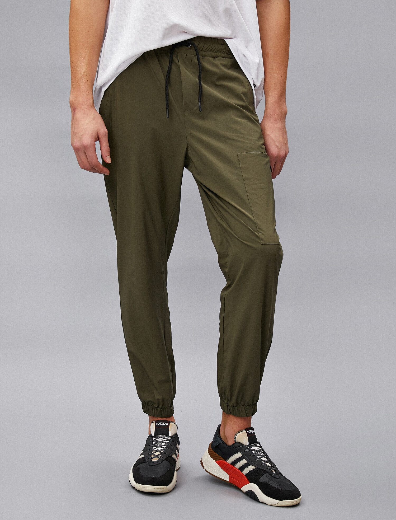   Beli Bağlamalı Cepli Fermuarlı Eşofman Altı