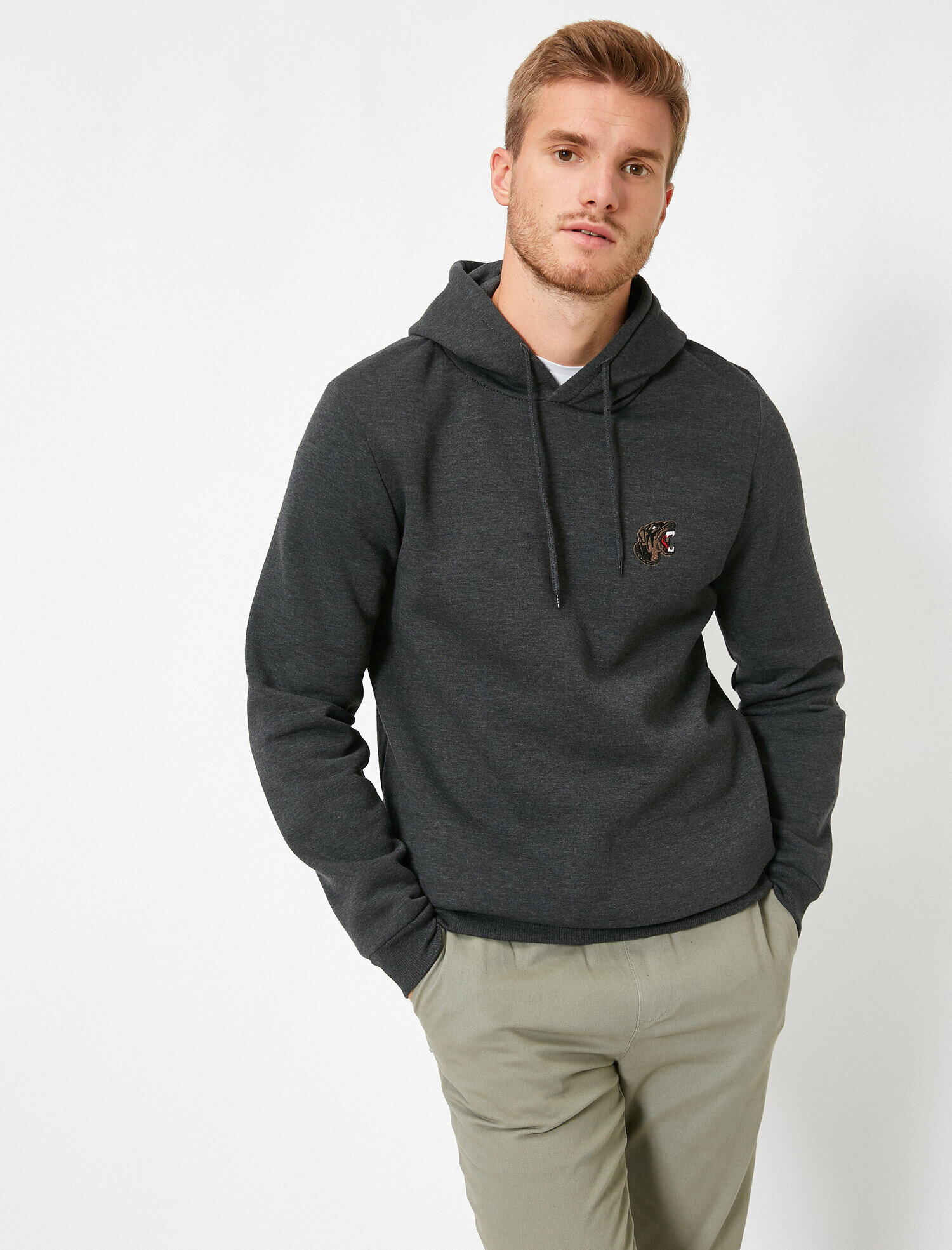   Kapüşonlu Uzun Kollu Sweatshirt