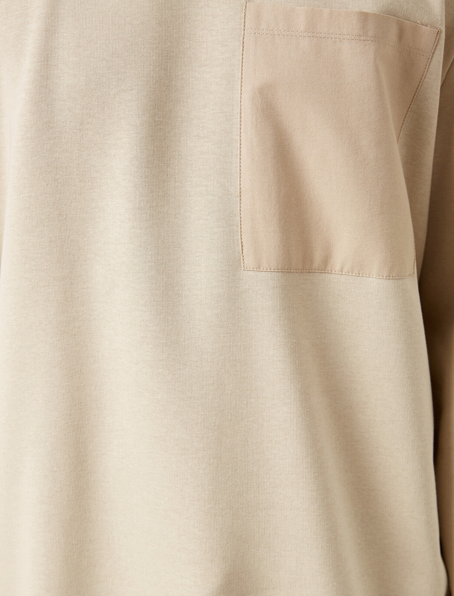   Dik Yaka Cepli Uzun Kollu Sweatshirt