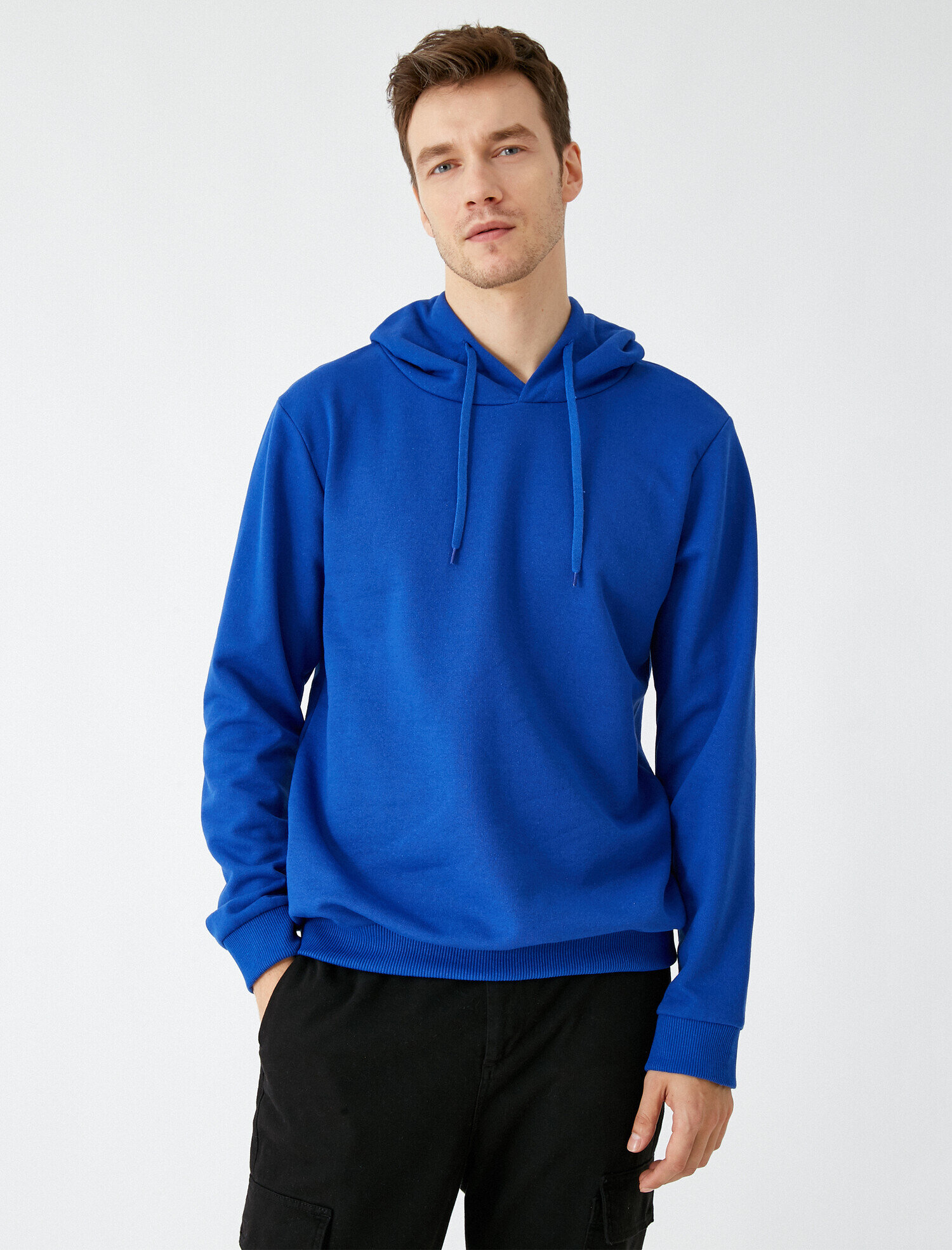 Kapüşonlu Uzun Kollu Basic Sweatshirt