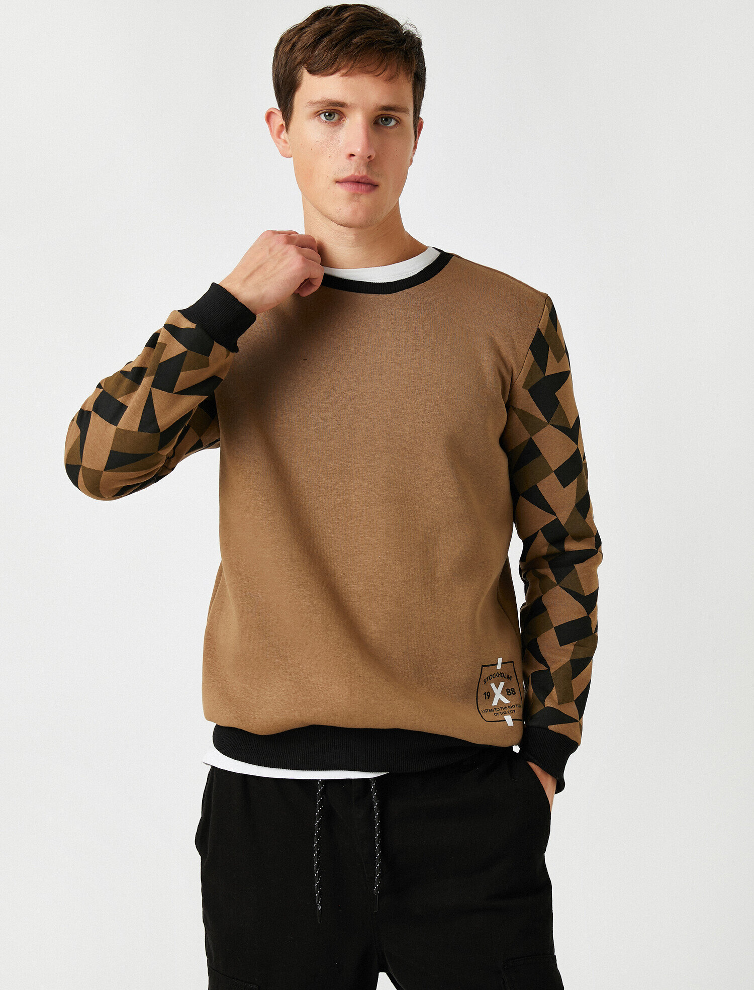   Bisiklet Yaka Baskılı Sweatshirt