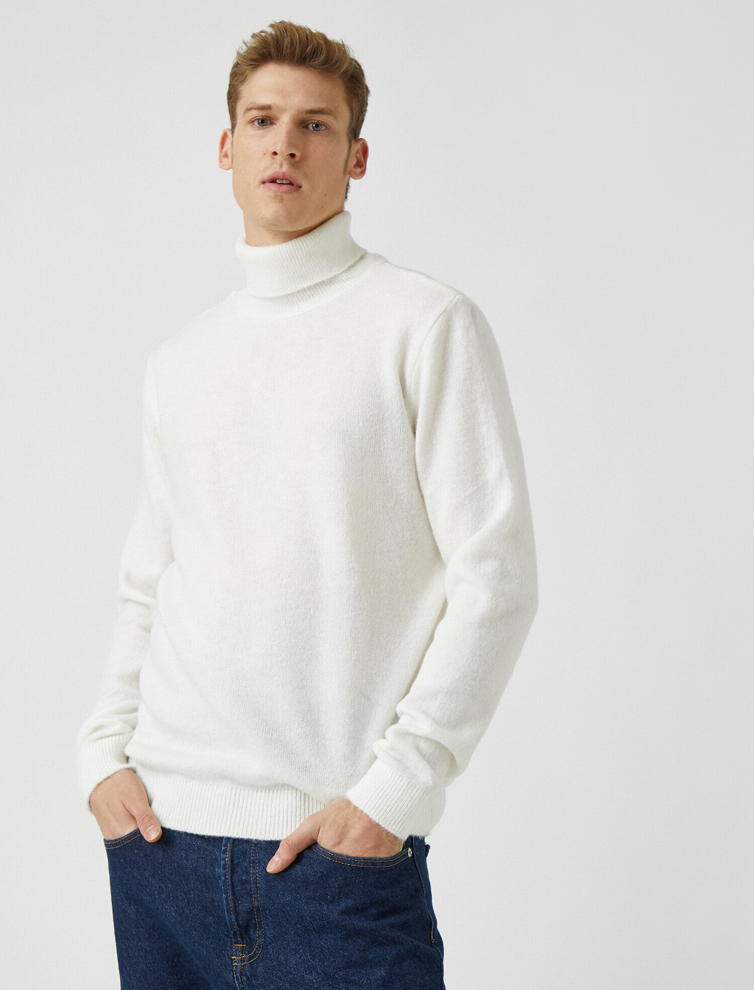   Boğazlı Triko Kazak Uzun Kollu