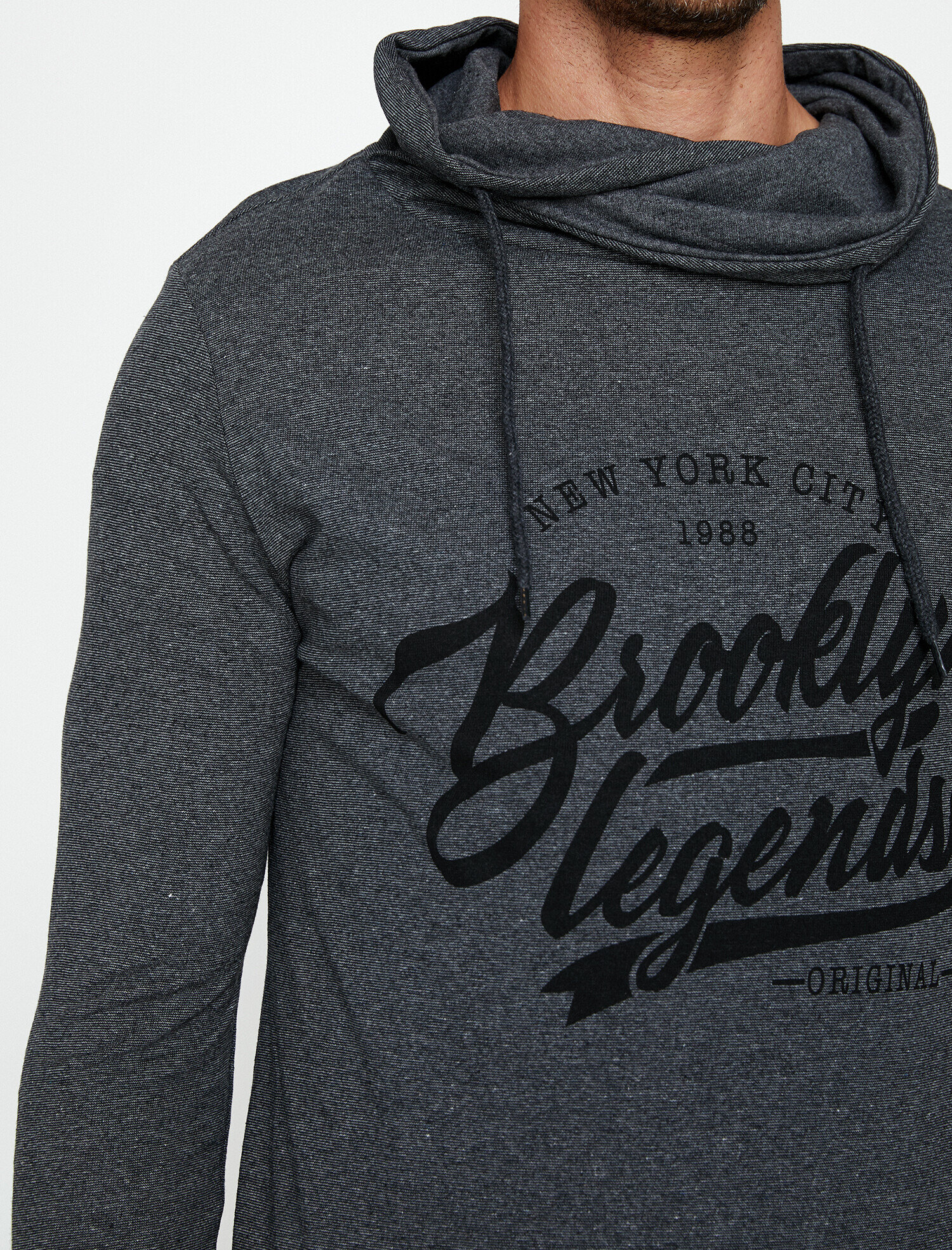   Kapüşonlu Sweatshirt