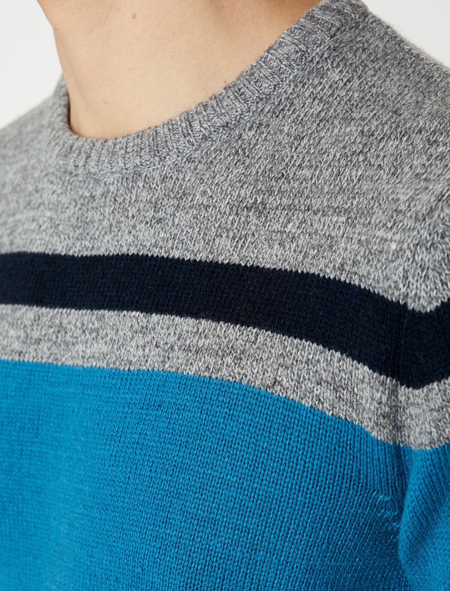   Çizgili Triko Kazak