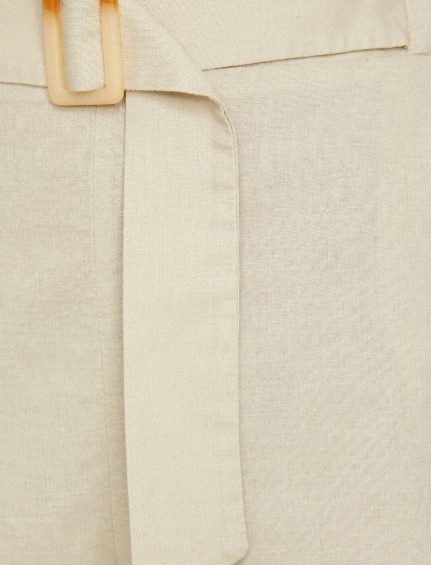 Kemer Detaylı Şort