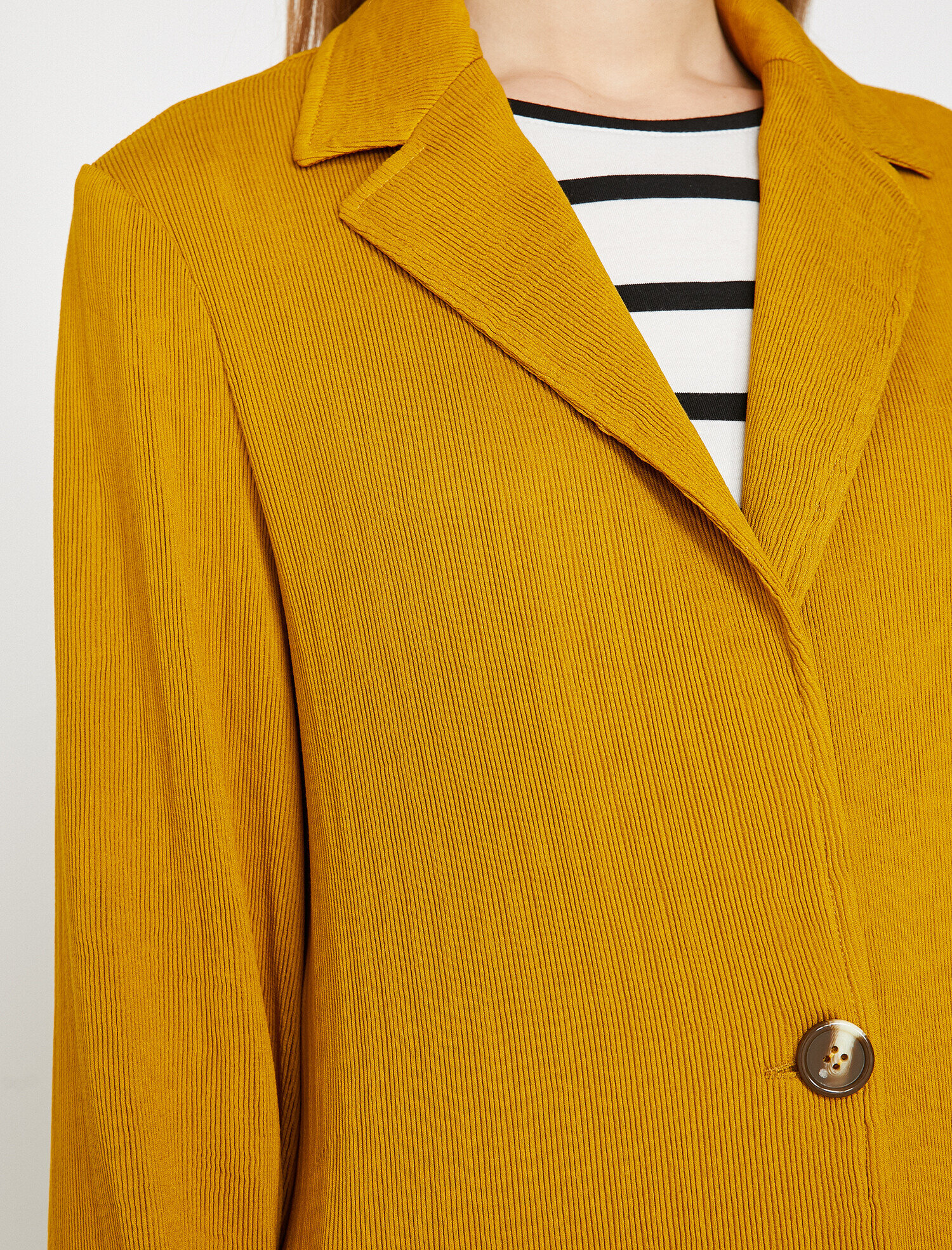   Klasik Yaka Trençkot