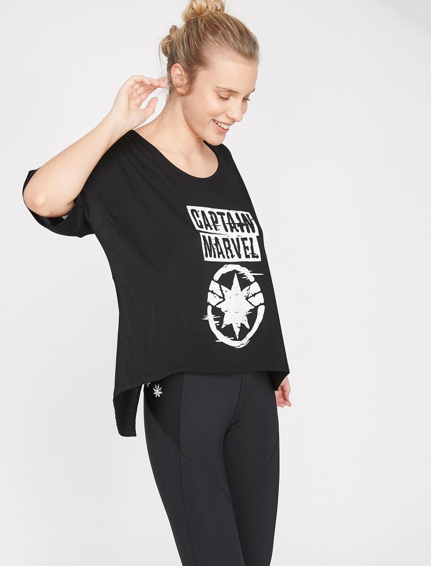   Marvel Lisanslı Baskılı T-Shirt