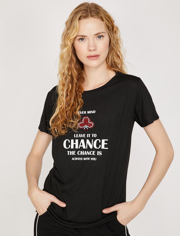  Taş Detaylı Yazı Baskılı Bisiklet Yaka Tişört