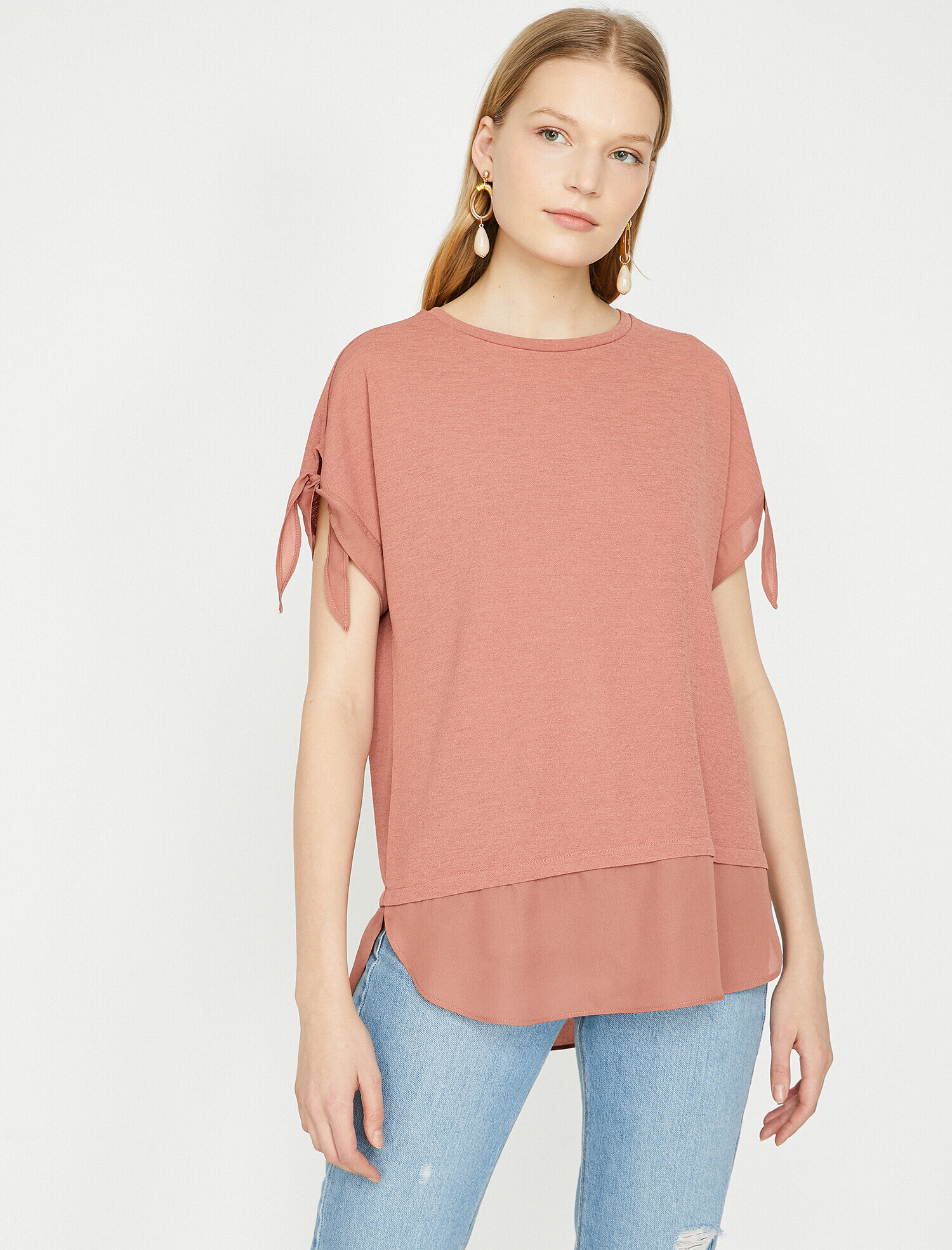   Kol Detaylı Tişört