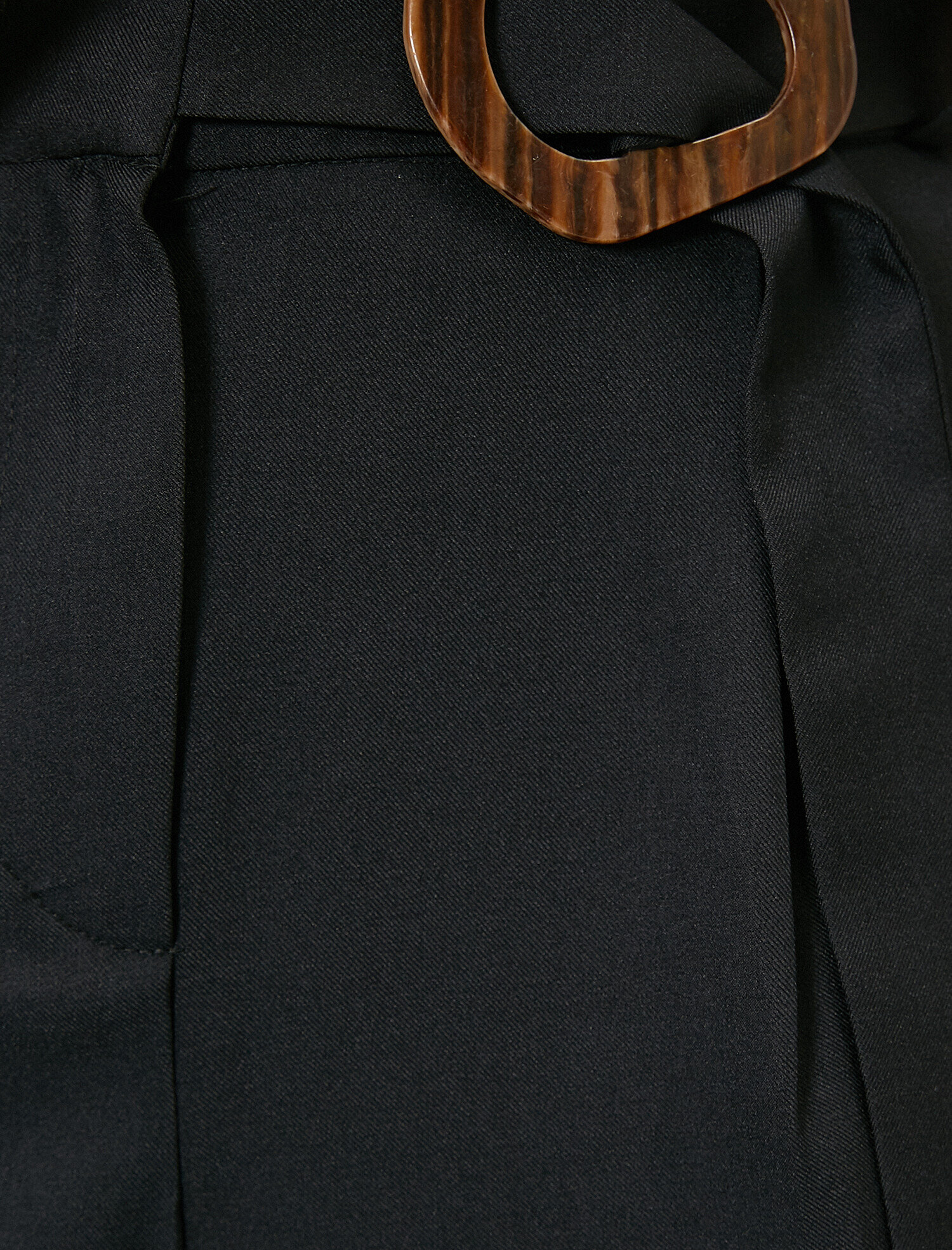   Kemer Detaylı Pantolon