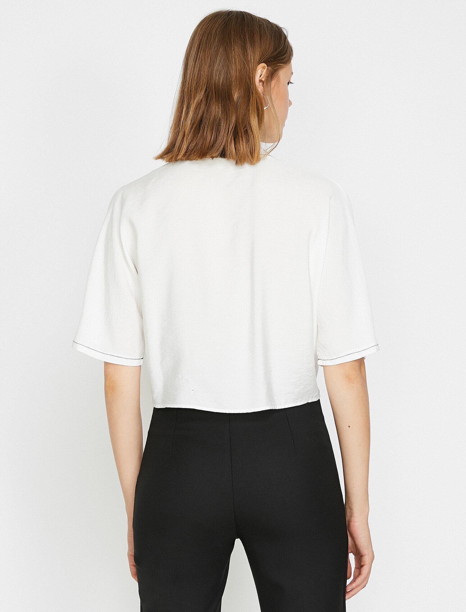   Beli Bağlamalı Gömlek