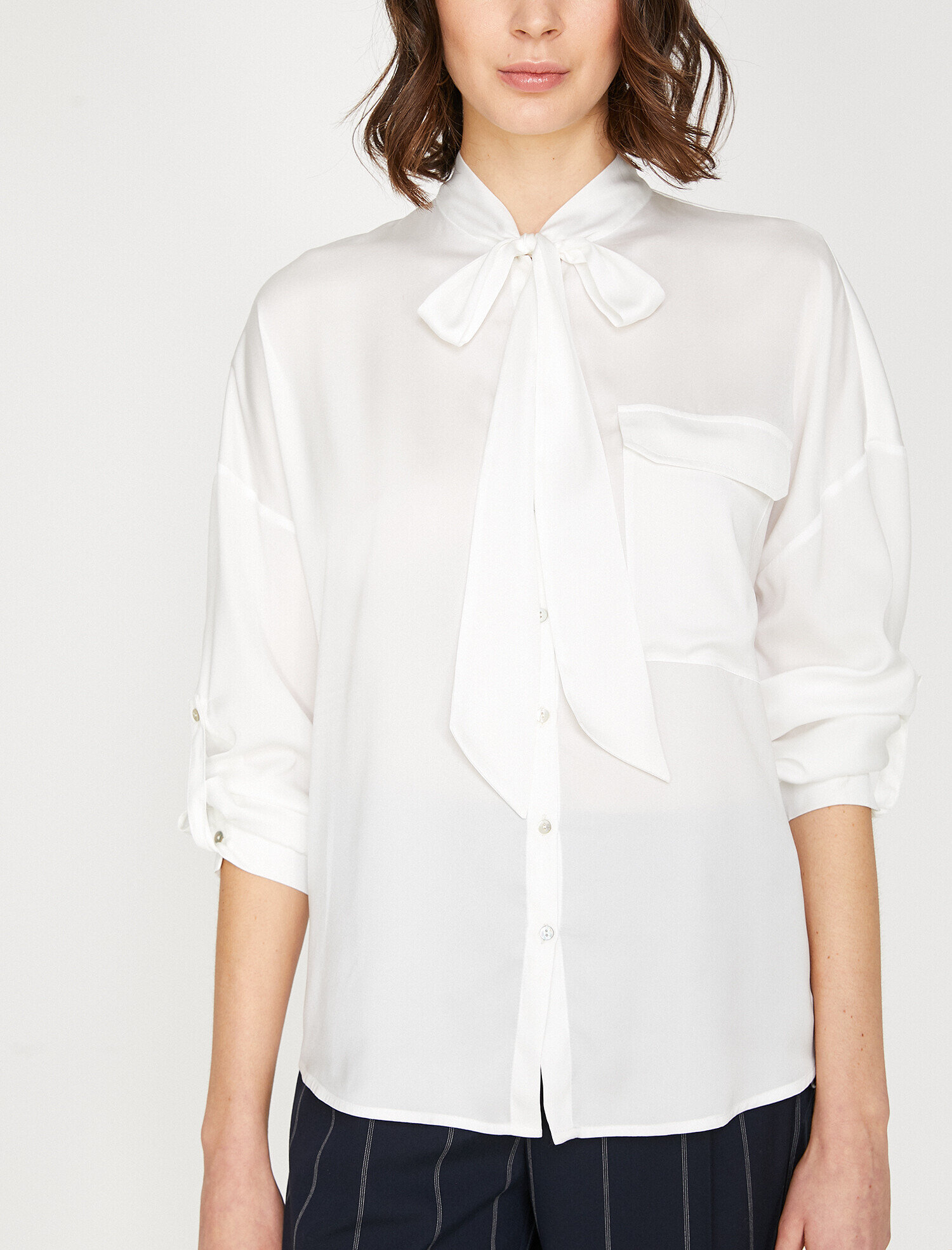   Bağlama Detaylı Gömlek