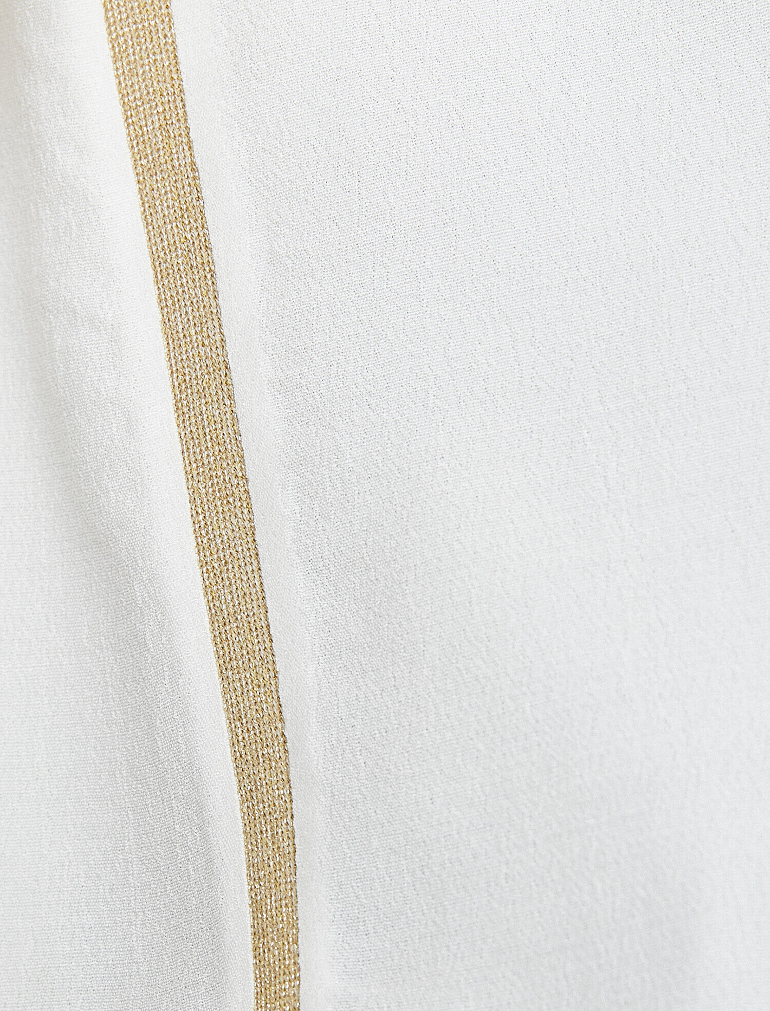   Şerit Detaylı Bluz