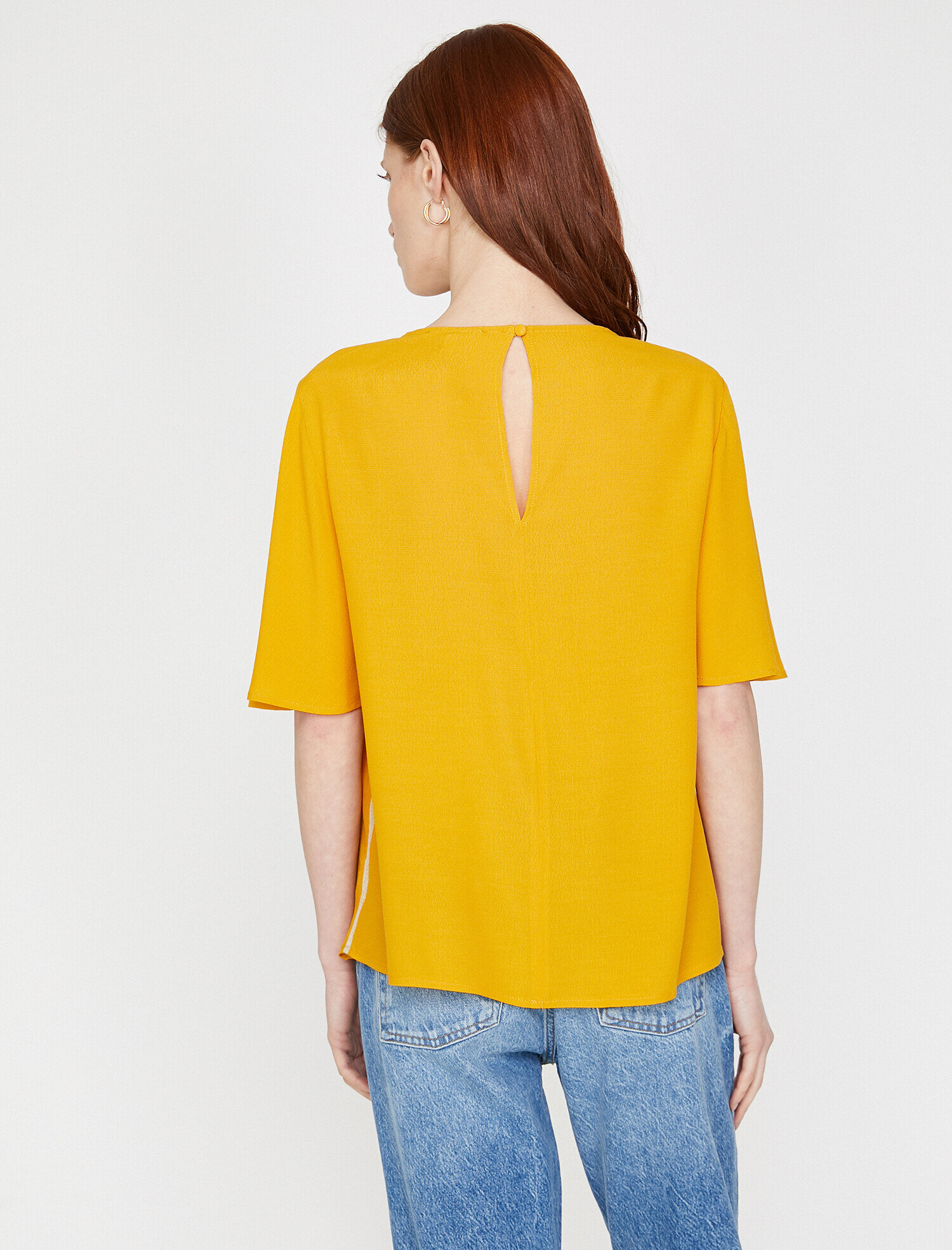   Şerit Detaylı Bluz