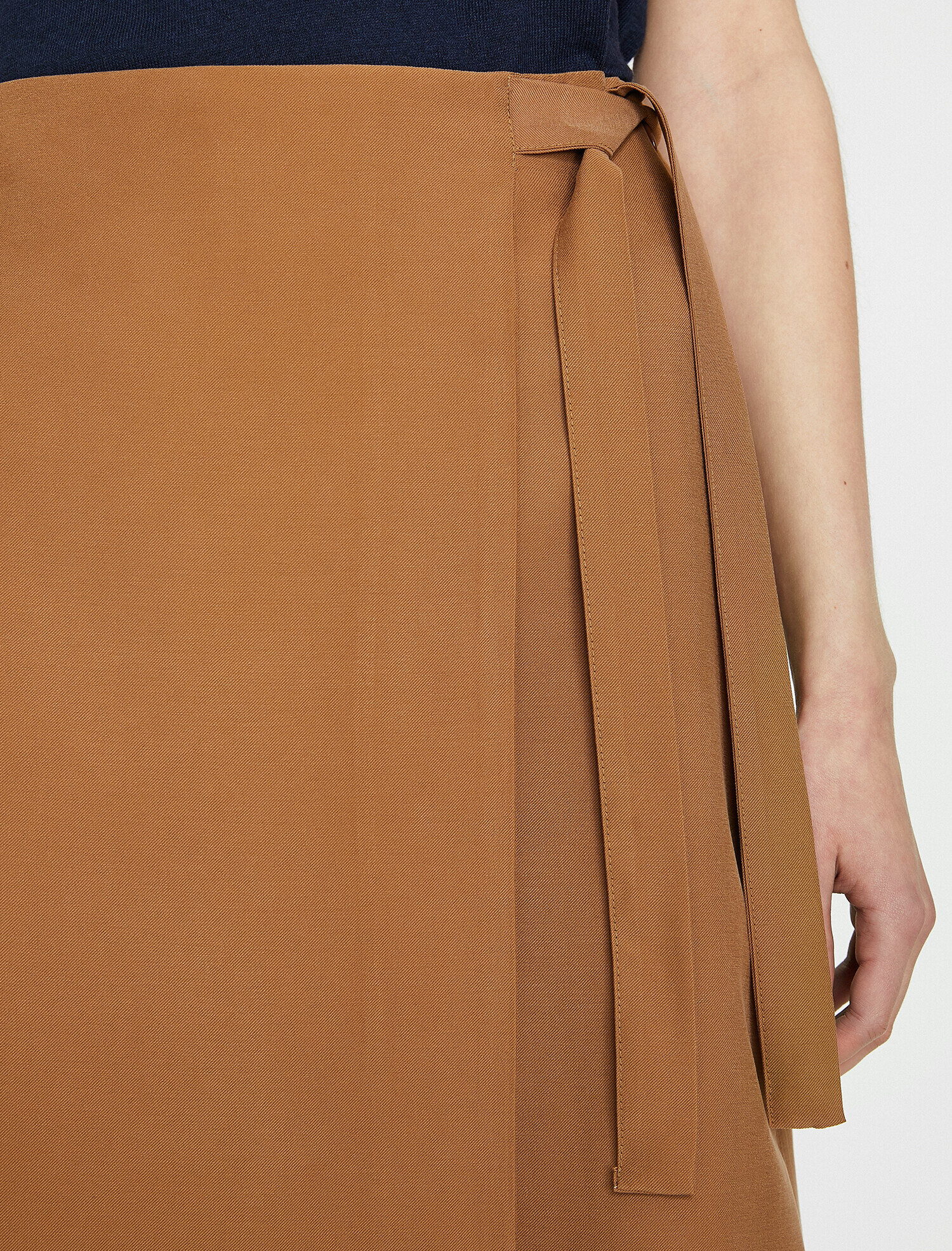   Beli Bağlamalı Etek