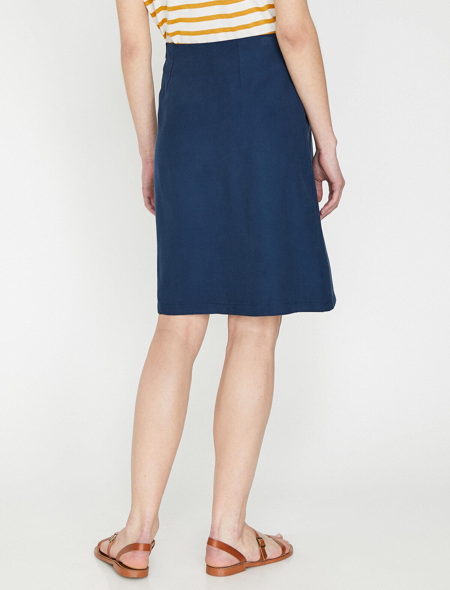   Beli Bağlamalı Etek