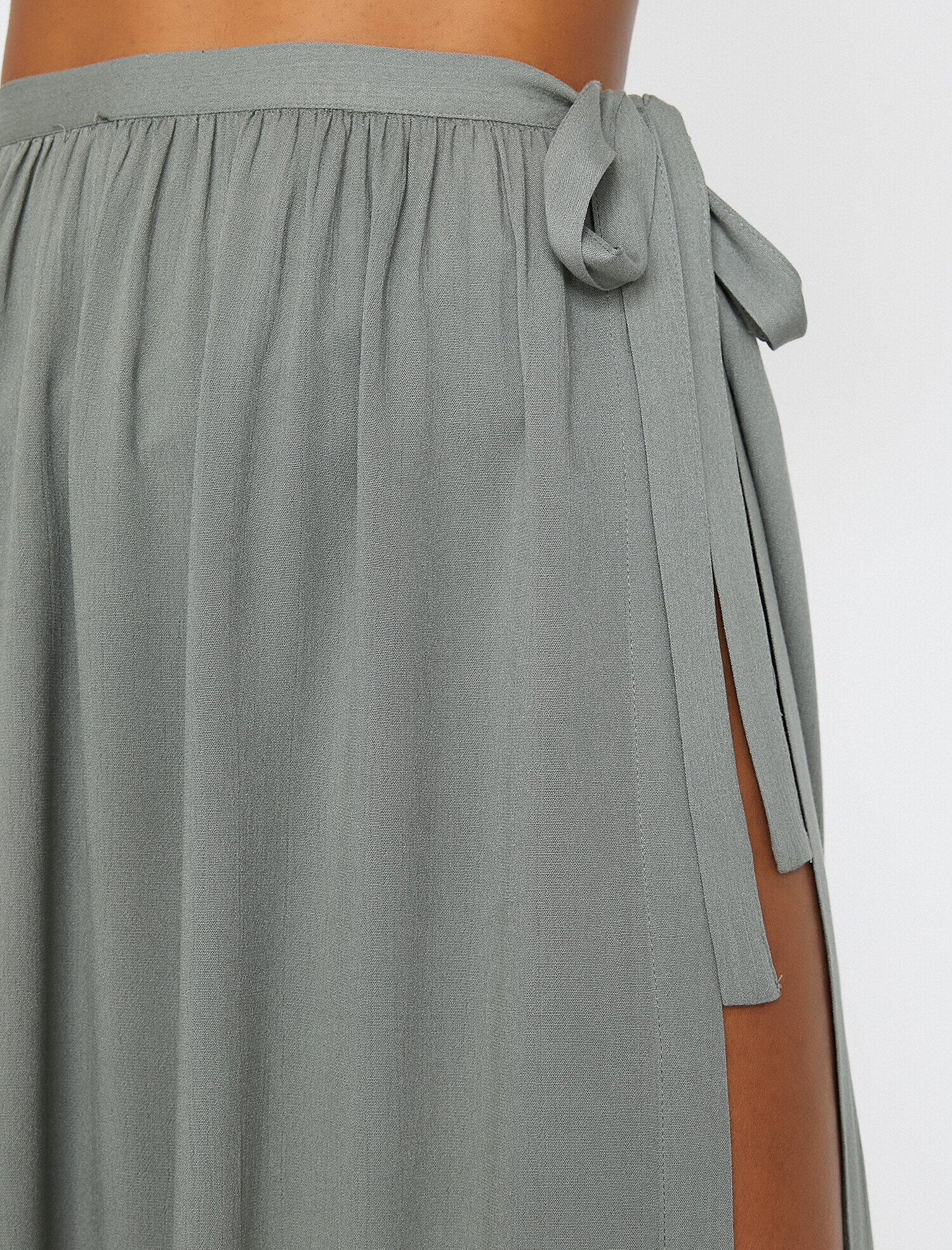   Beli Bağlamalı Etek