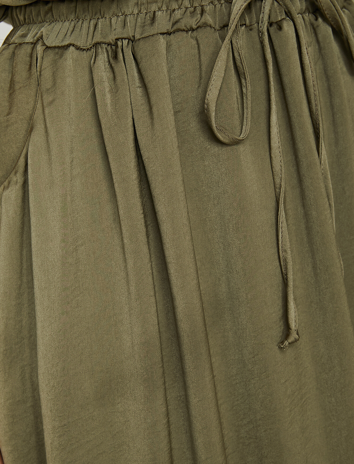   Saten İnce Askılı Elbise