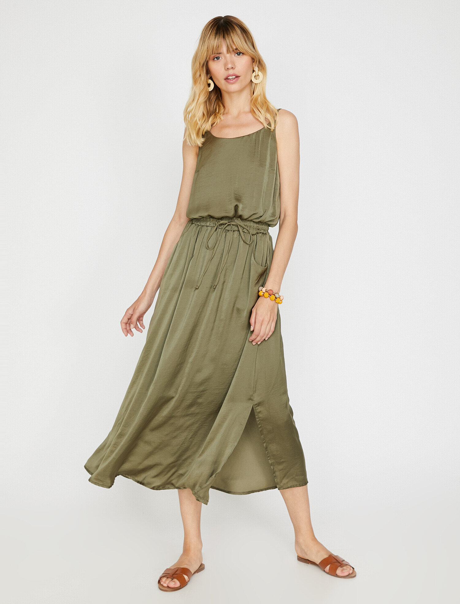   Saten İnce Askılı Elbise