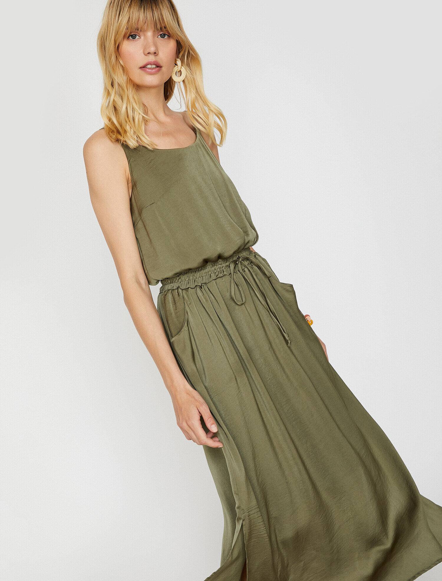   Saten İnce Askılı Elbise