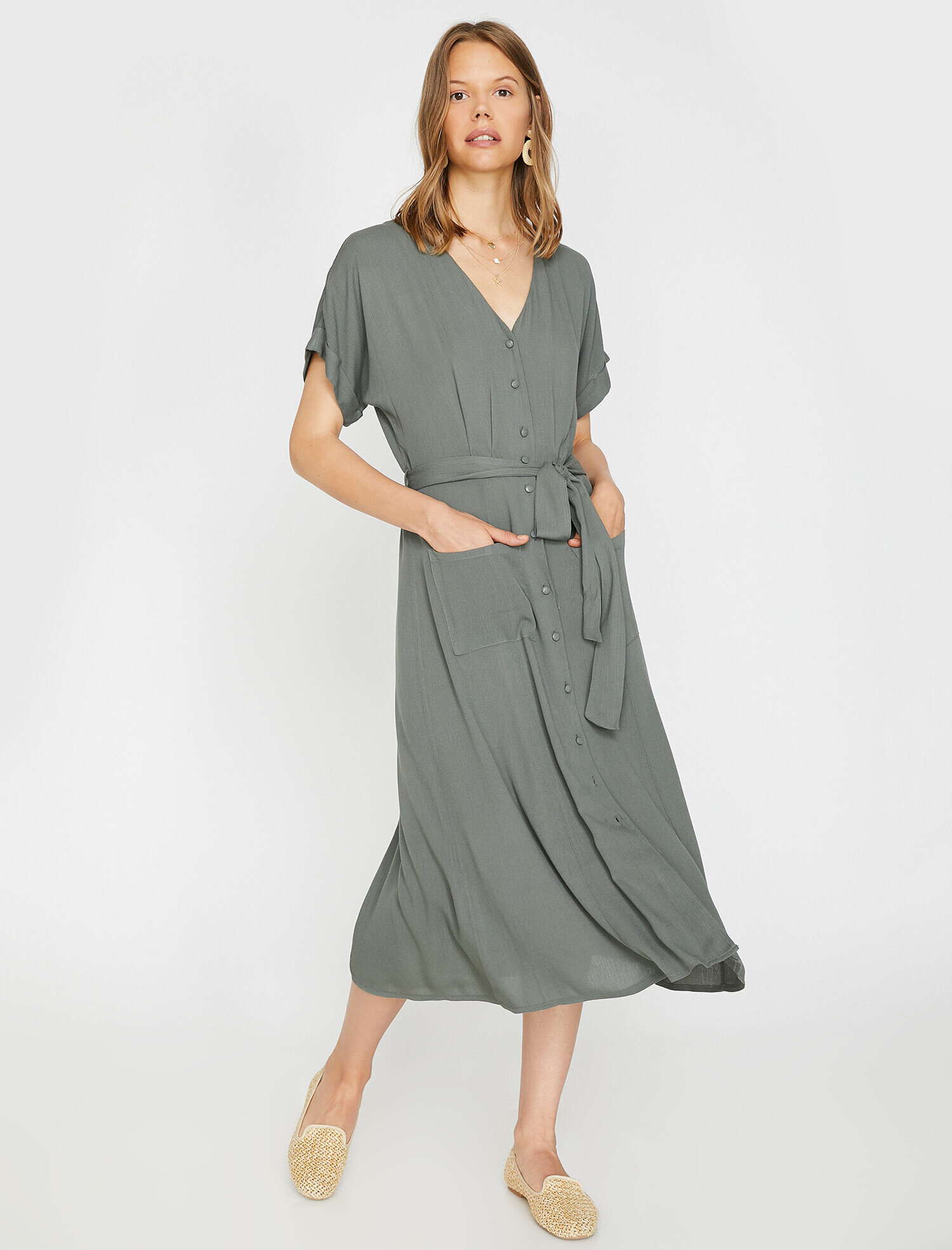   Düğme Detaylı Elbise