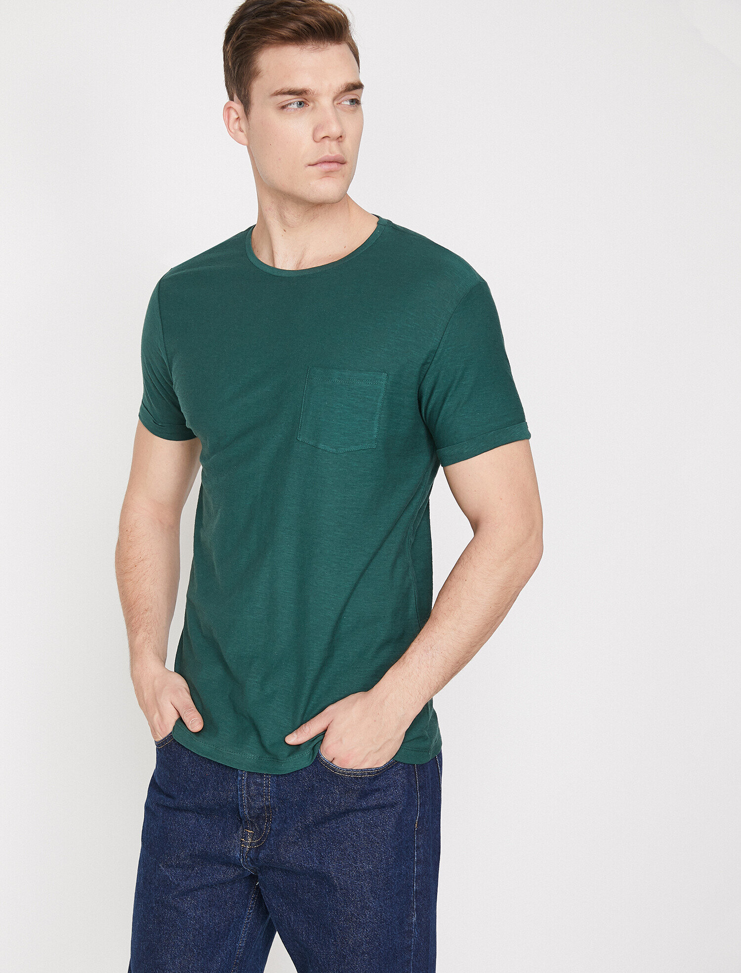   Bisiklet Yaka Tişört Cep Detaylı