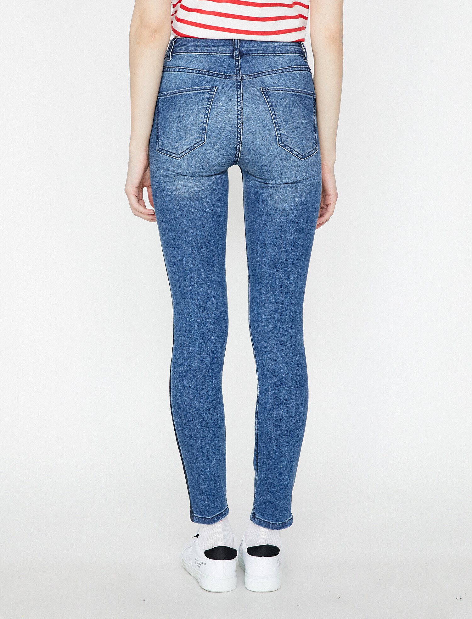   Şerit Detaylı Jean Pantolon