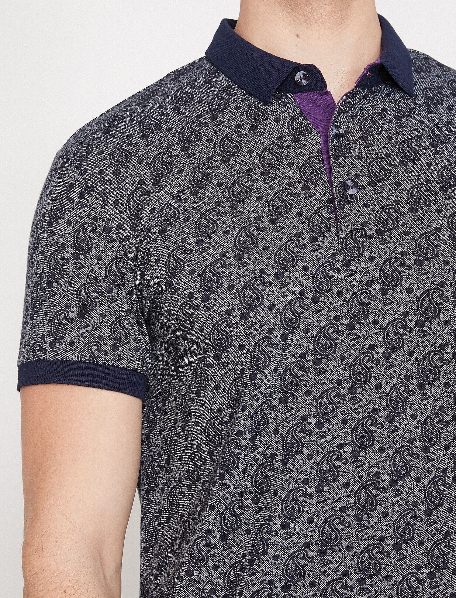 Desenli Polo Yaka Tişört Kısa Kollu