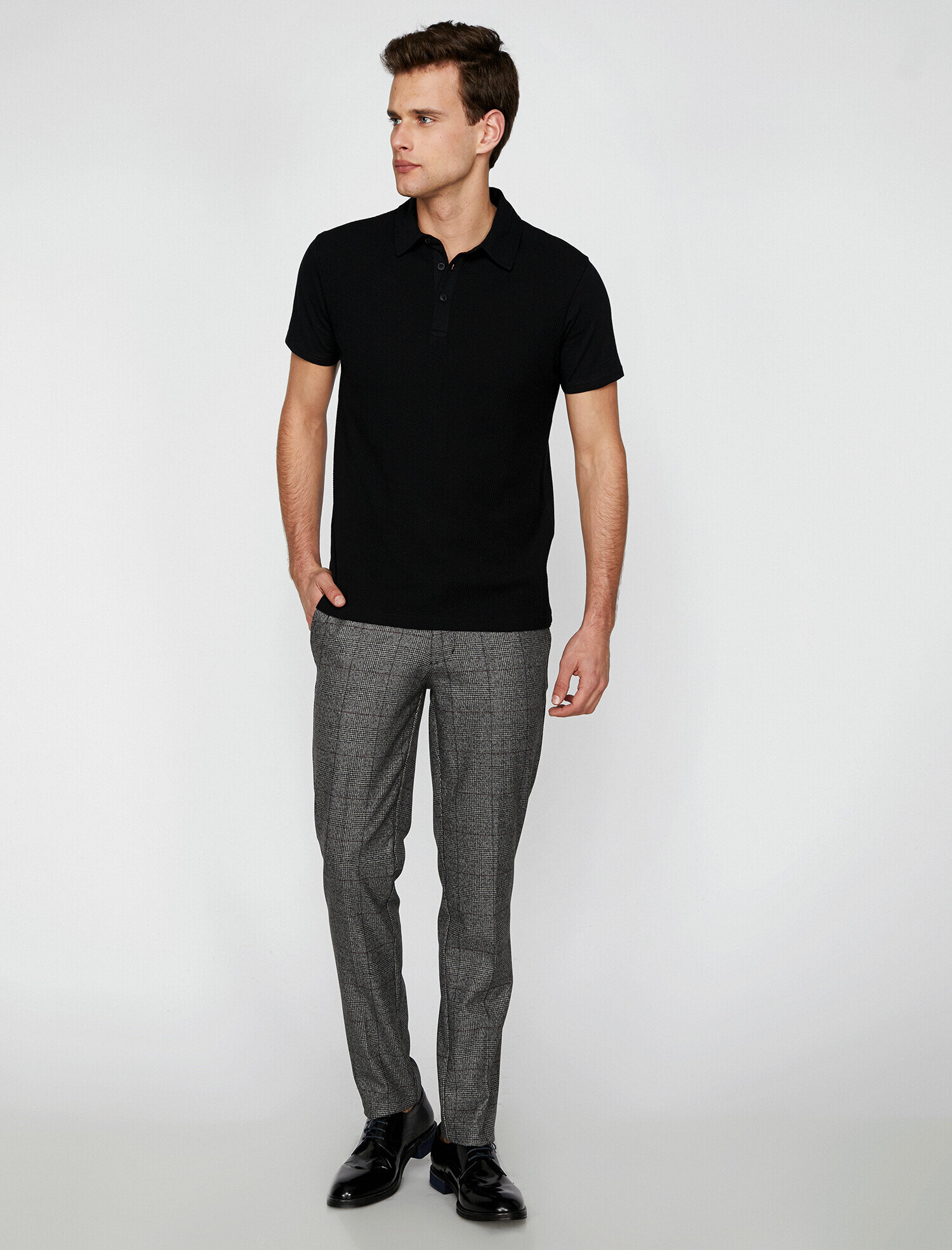   Polo Yaka Kısa Kollu Dokulu Kumaş Slim Fit Tişört