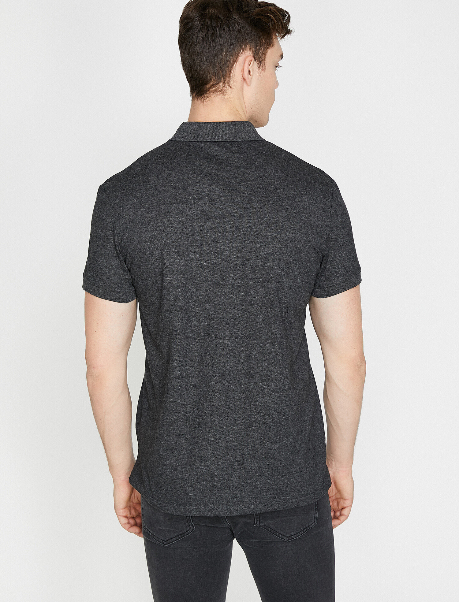   Polo Yaka Metal Logo Detaylı Slim Fit Tişört