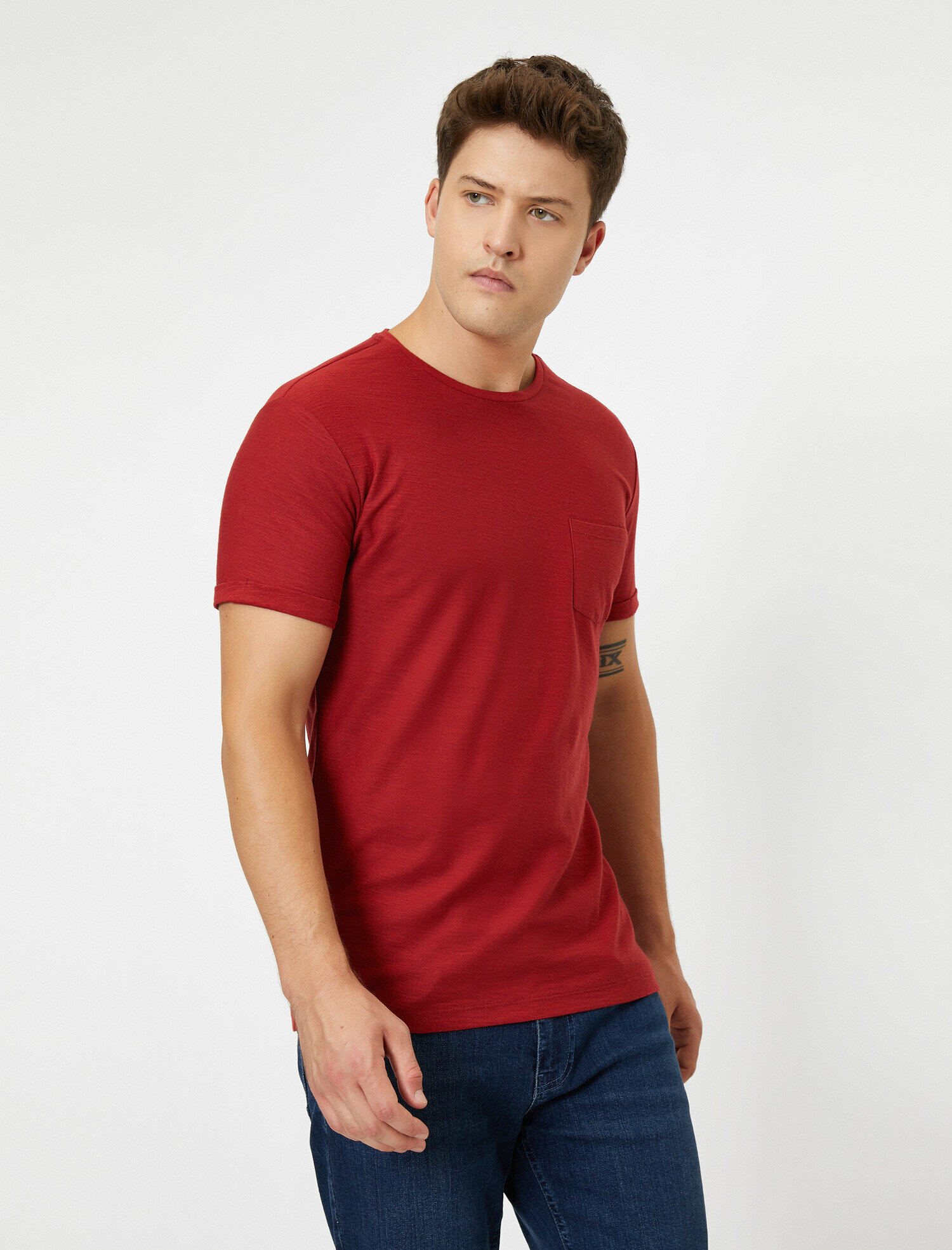 Bisiklet Yaka Tişört Cep Detaylı