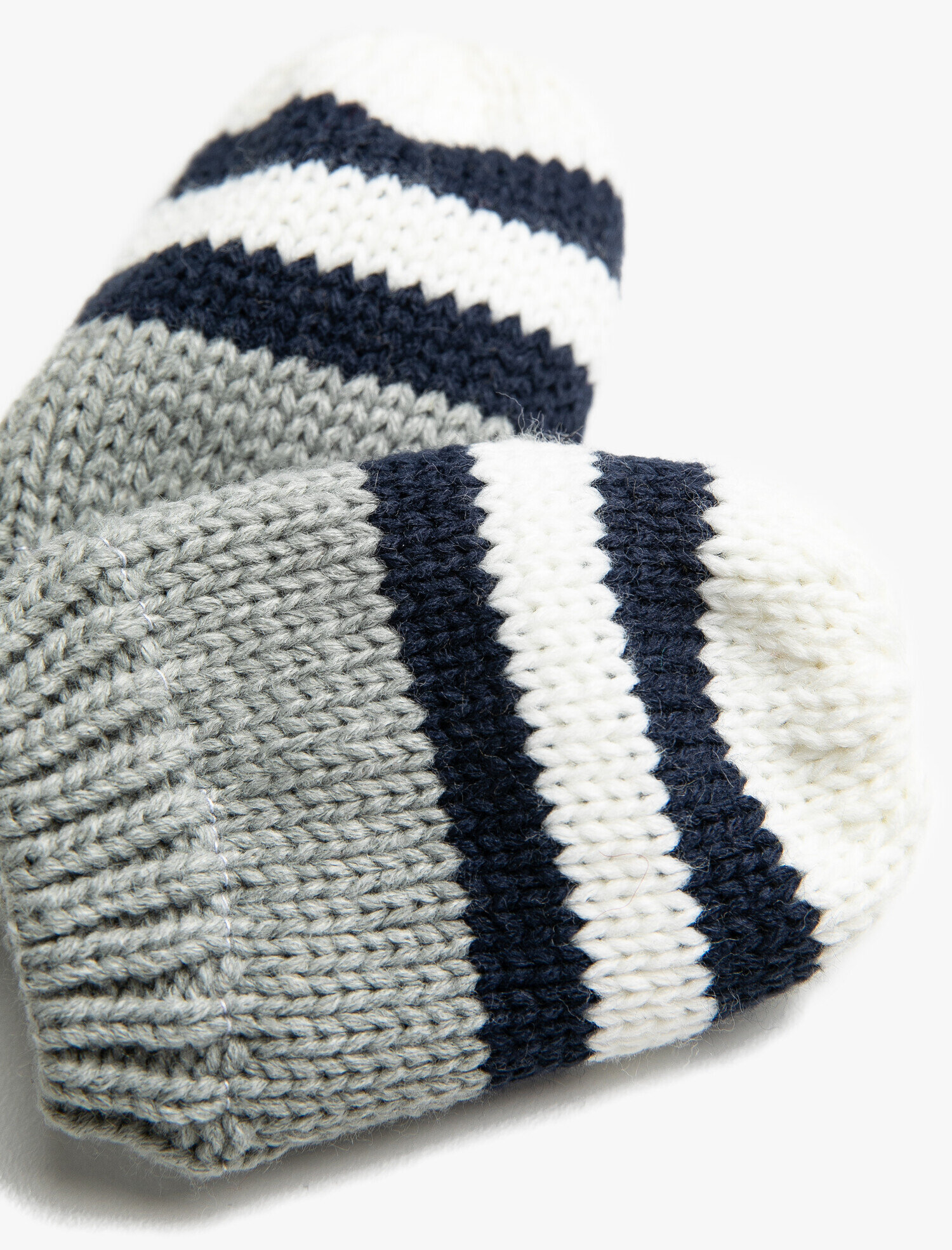  Erkek Bebek Ponponlu Çizgili Örgü Bere Seti