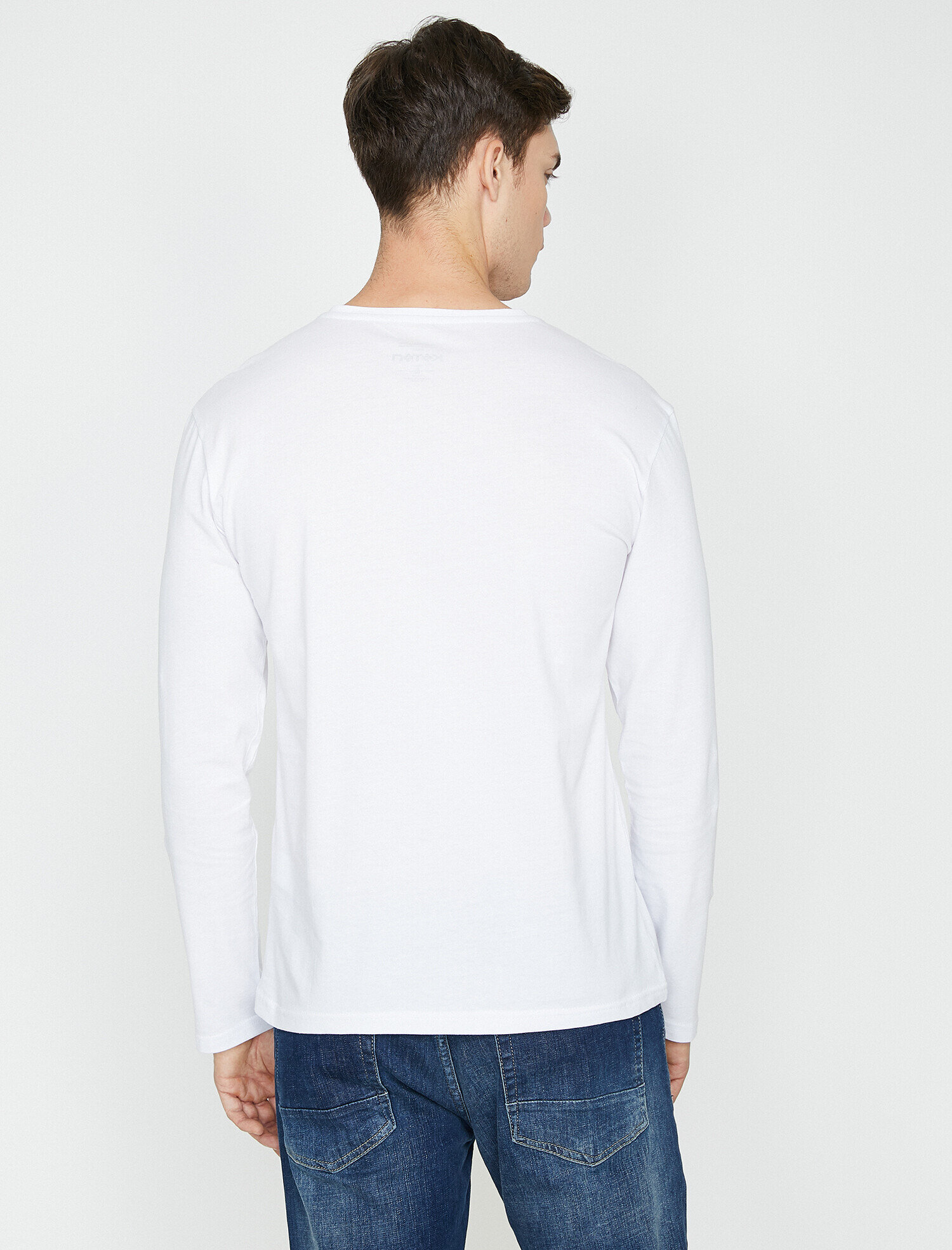 V Yaka Uzun Kollu Tişört