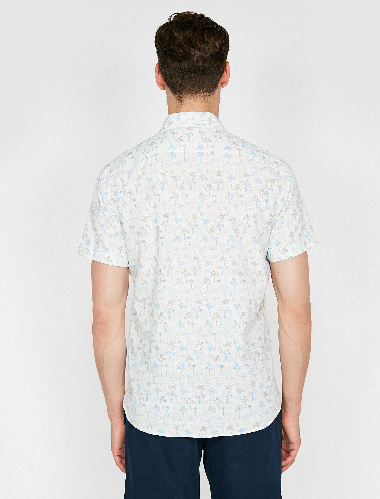   Palmiye Desenli Tek Cepli Kısa Kollu Gömlek