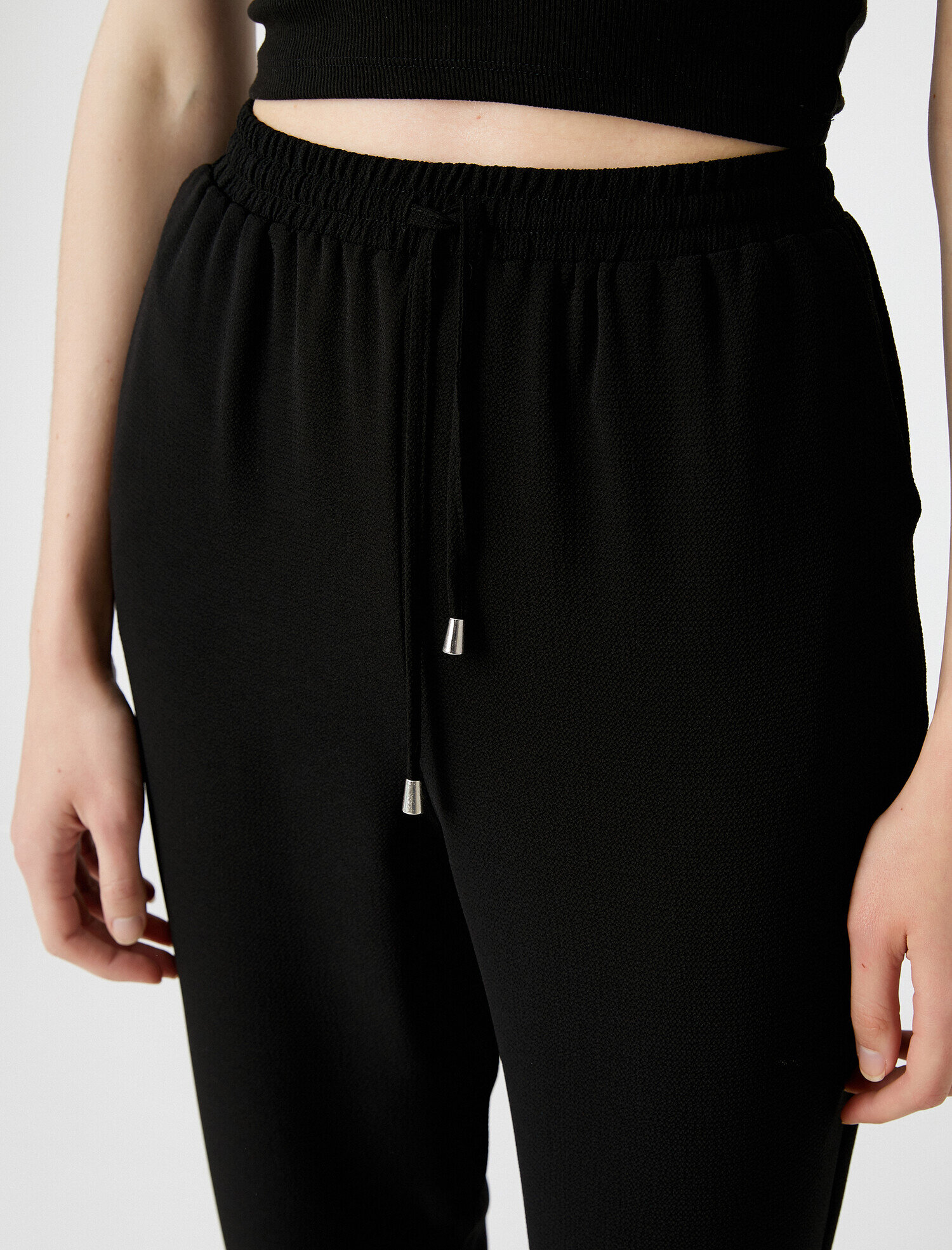   Belden Bağlamalı Pantolon