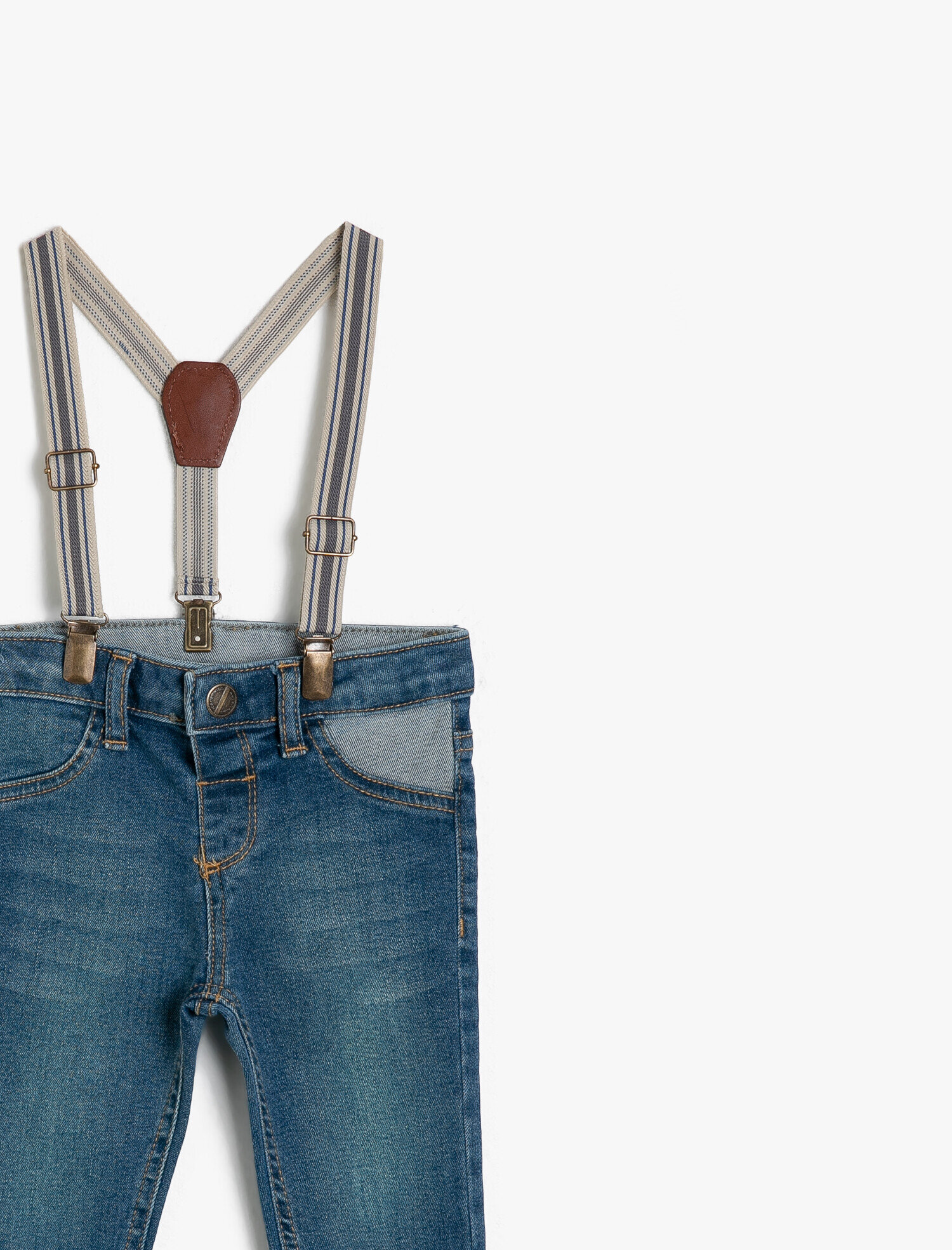  Erkek Bebek Kemer Detaylı Jean Pantolon