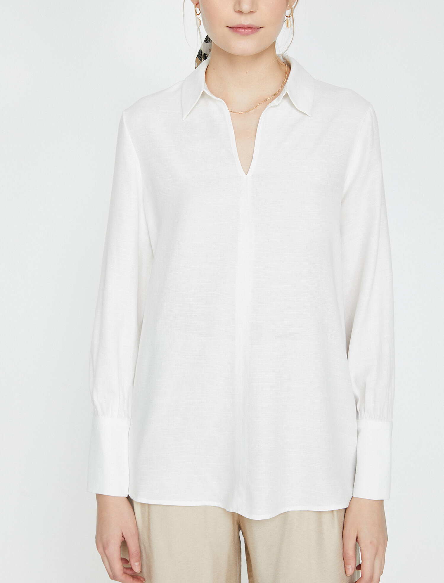   Düğme Detaylı Bluz