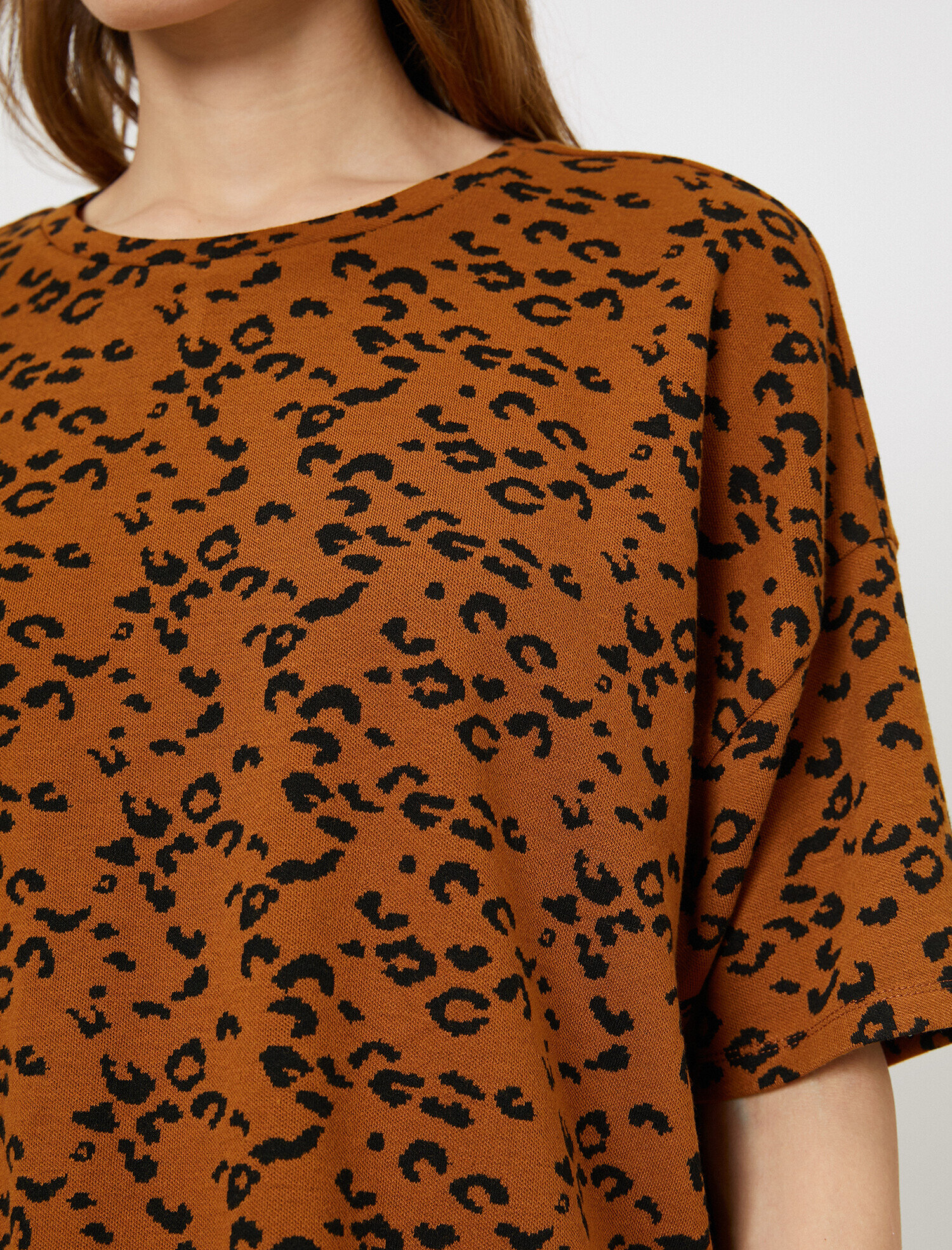   Leopar Desenli Tişört