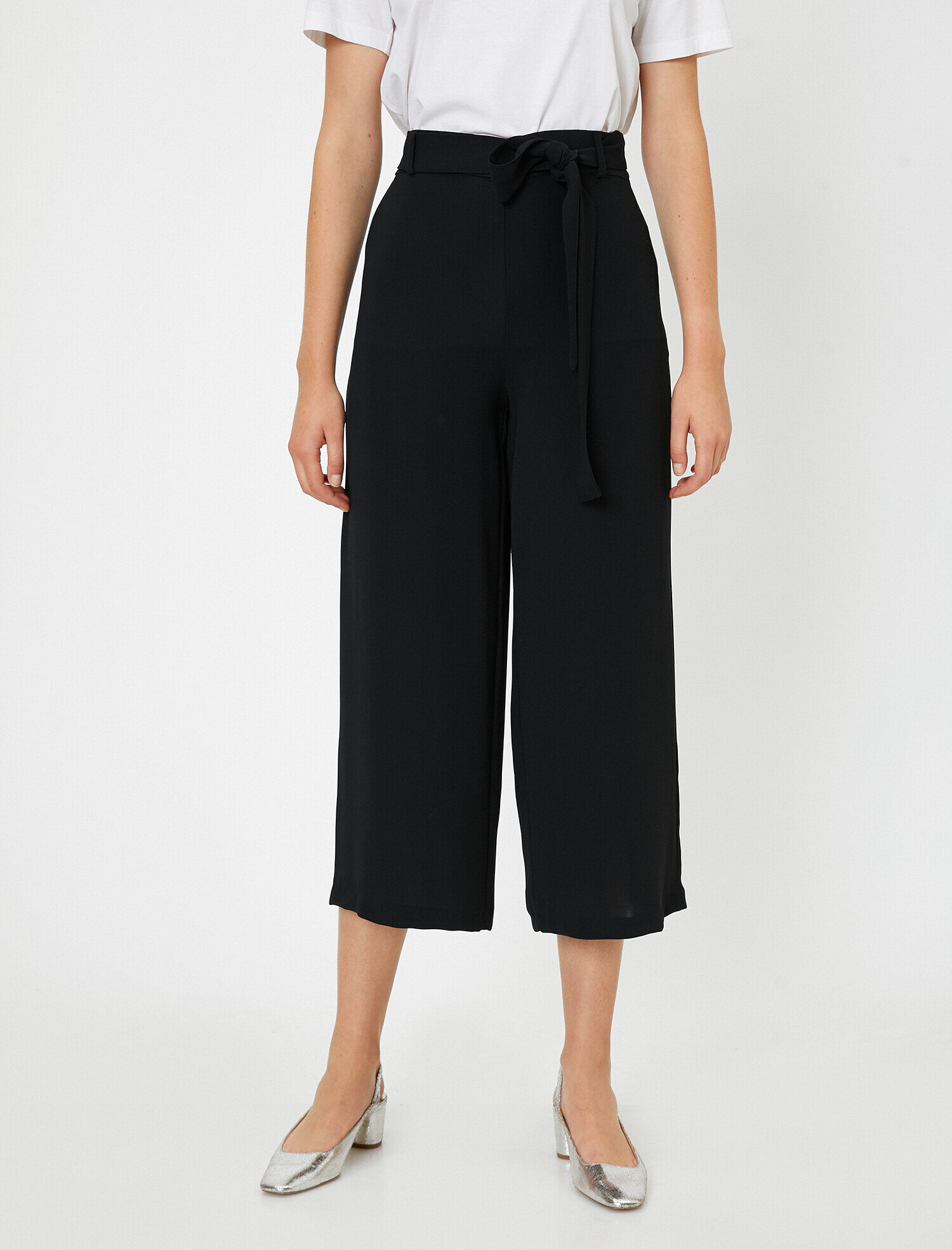   Beli Bağlamalı Pantolon