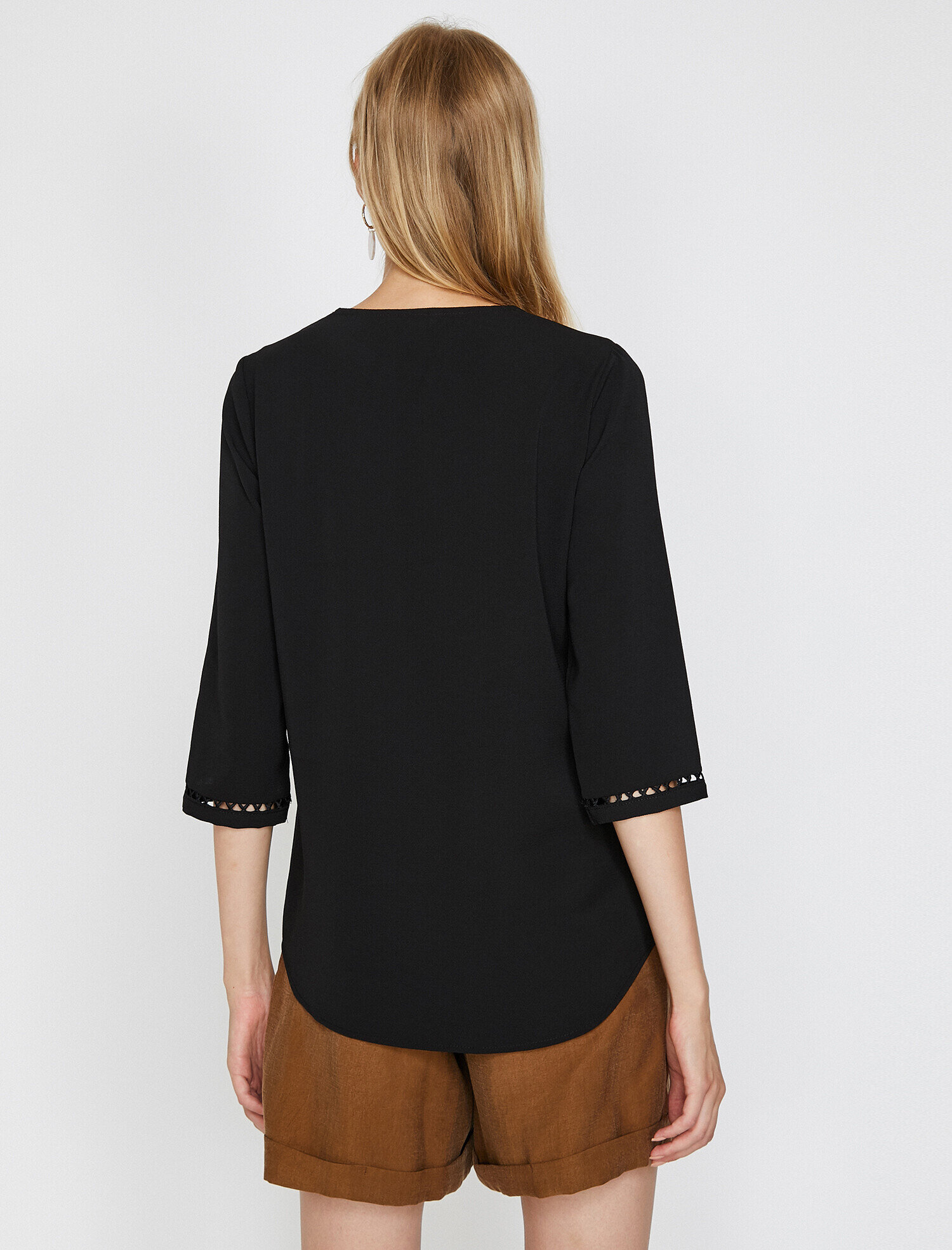 Dantel Detaylı Bluz