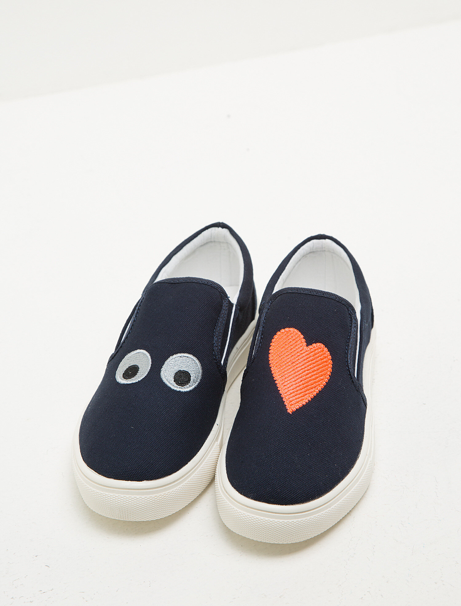  Kız Çocuk Bağcıksız Ayakkabı