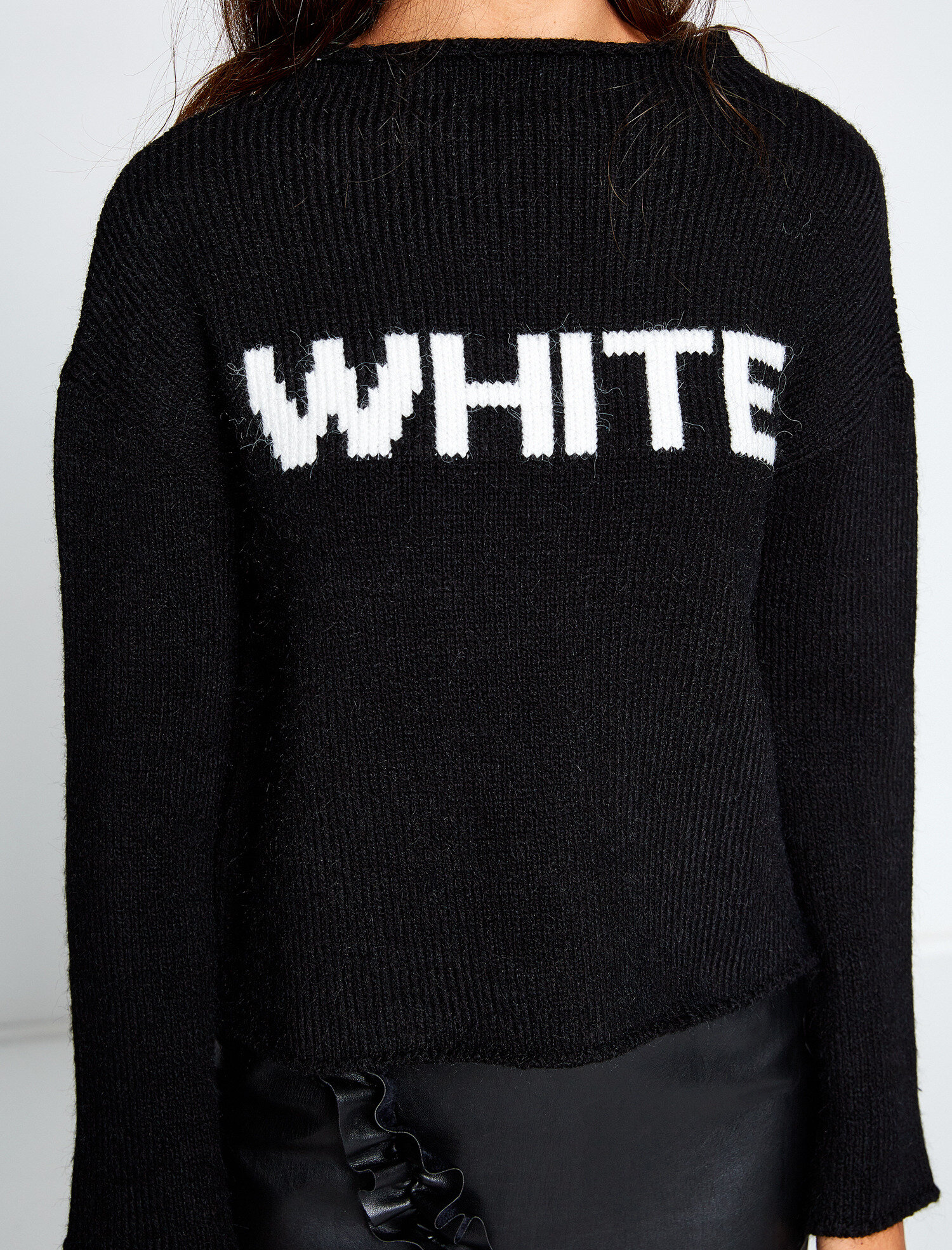   Yazılı Baskılı Triko Kazak