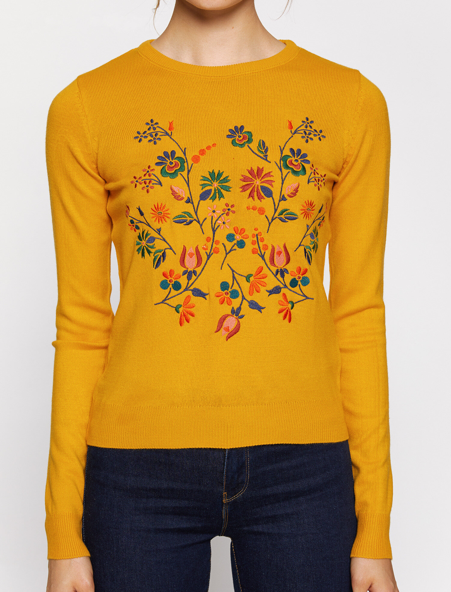   İşleme Detaylı Triko Kazak