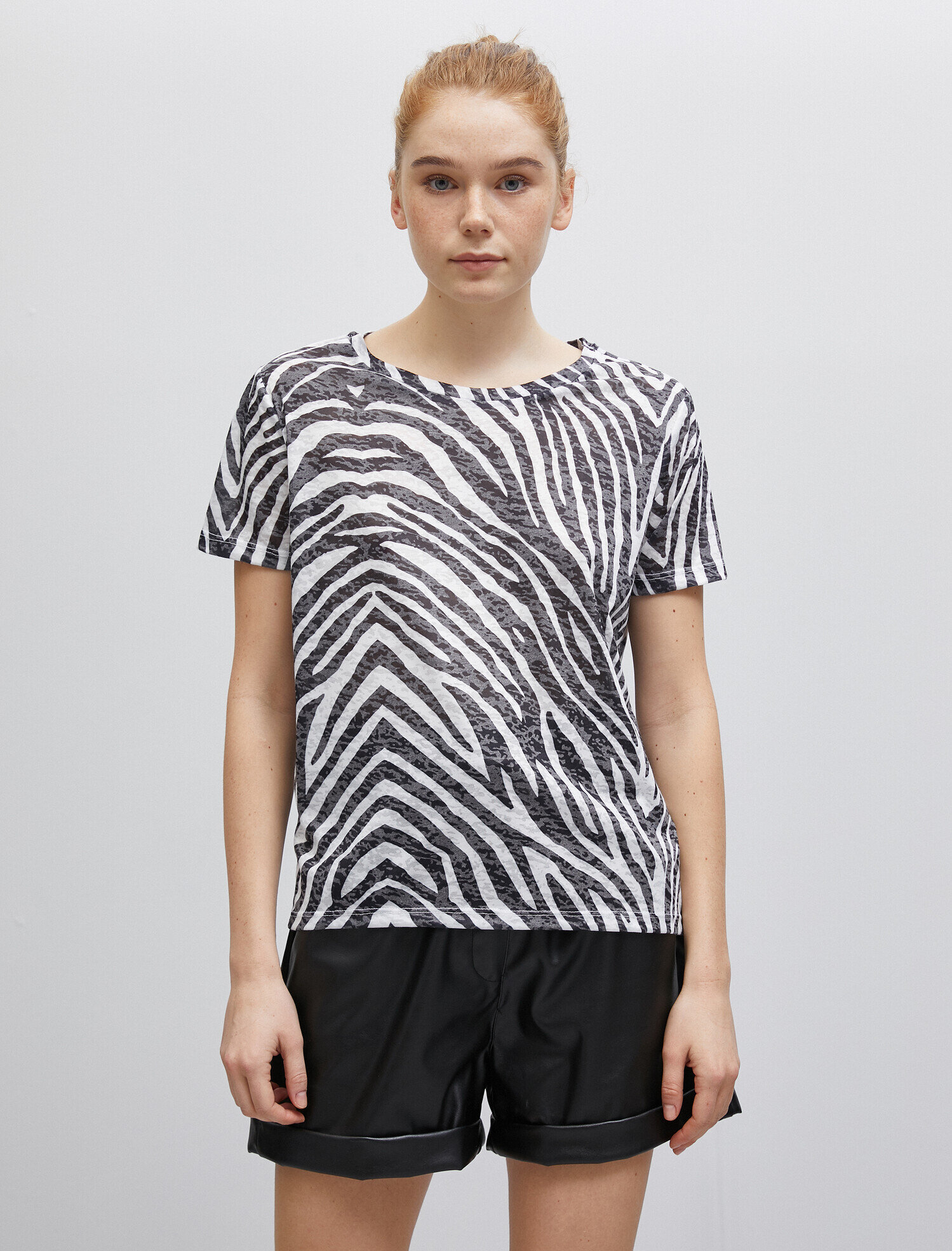   Zebra Desenli Tişört Kısa Kollu